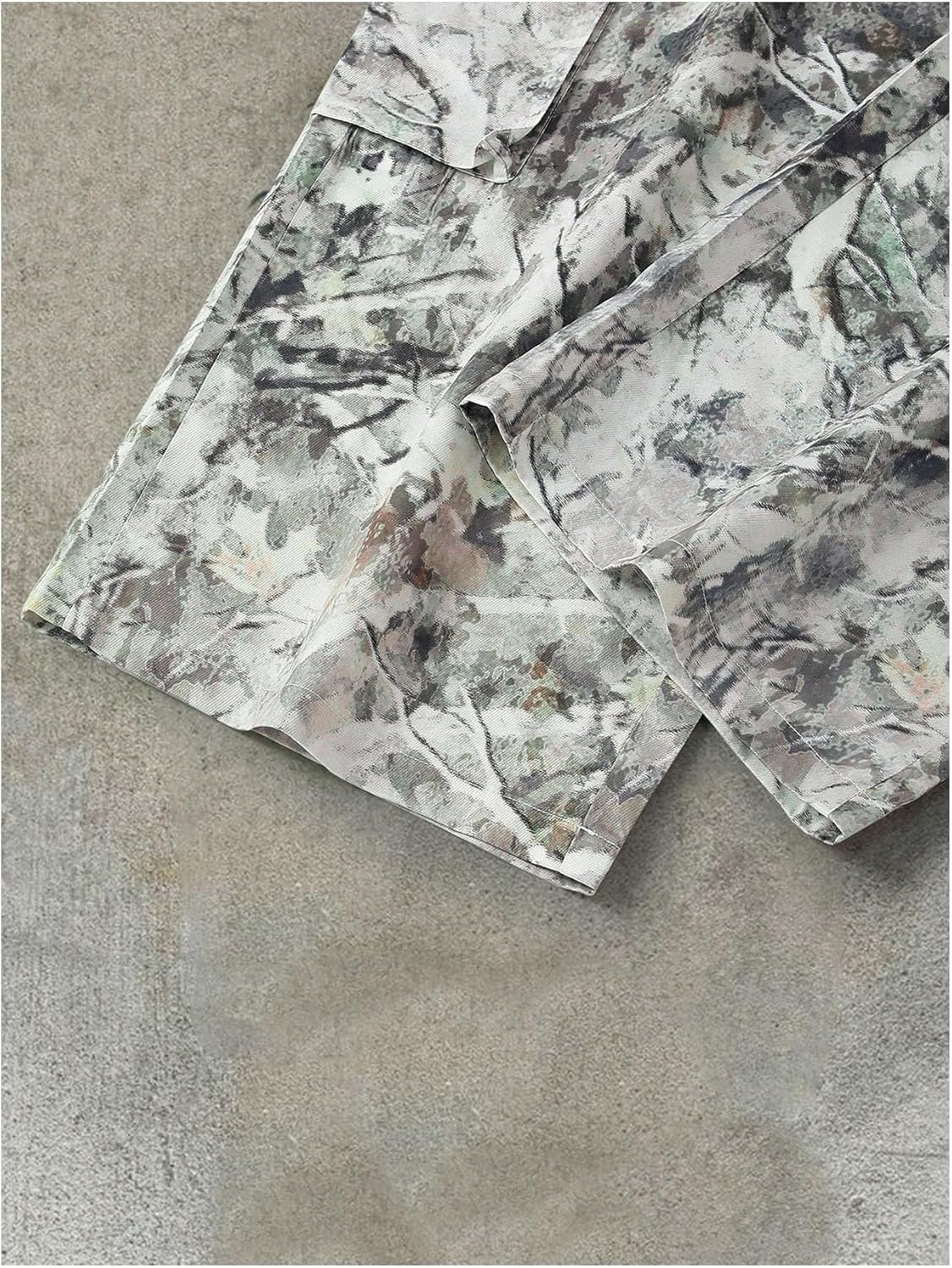 GORGLITTER Men's Baggy Camo Pants Y2K Wide Leg Sweatpants Drawstring Waist Work Cargo Pants Drippy Streetwear Joggers - Image 5