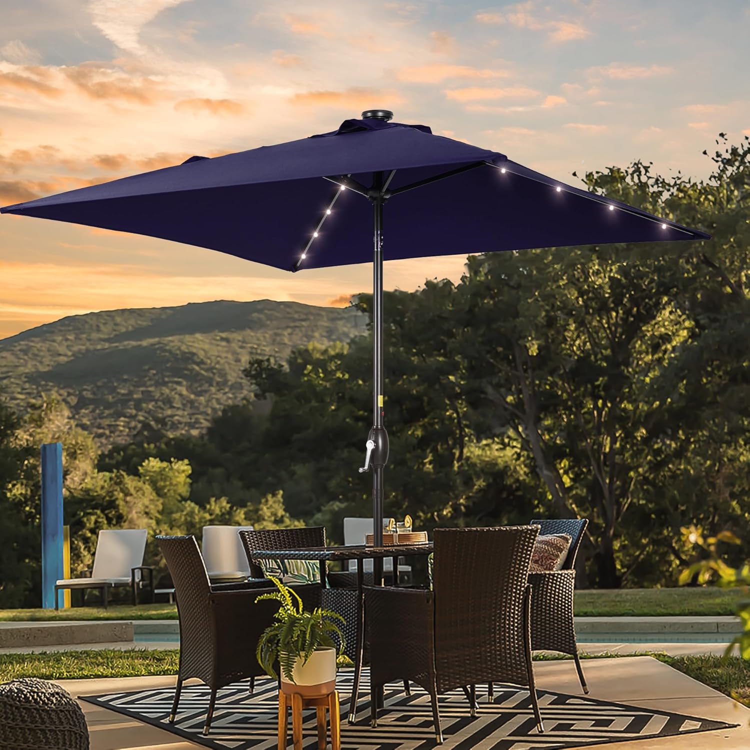 Square Patio Umbrella With Solar Lights, 6.5x6.5ft Square Umbrella Outdoor Patio with Tilt and Crank for Pool, Deck, Garden,Backyard