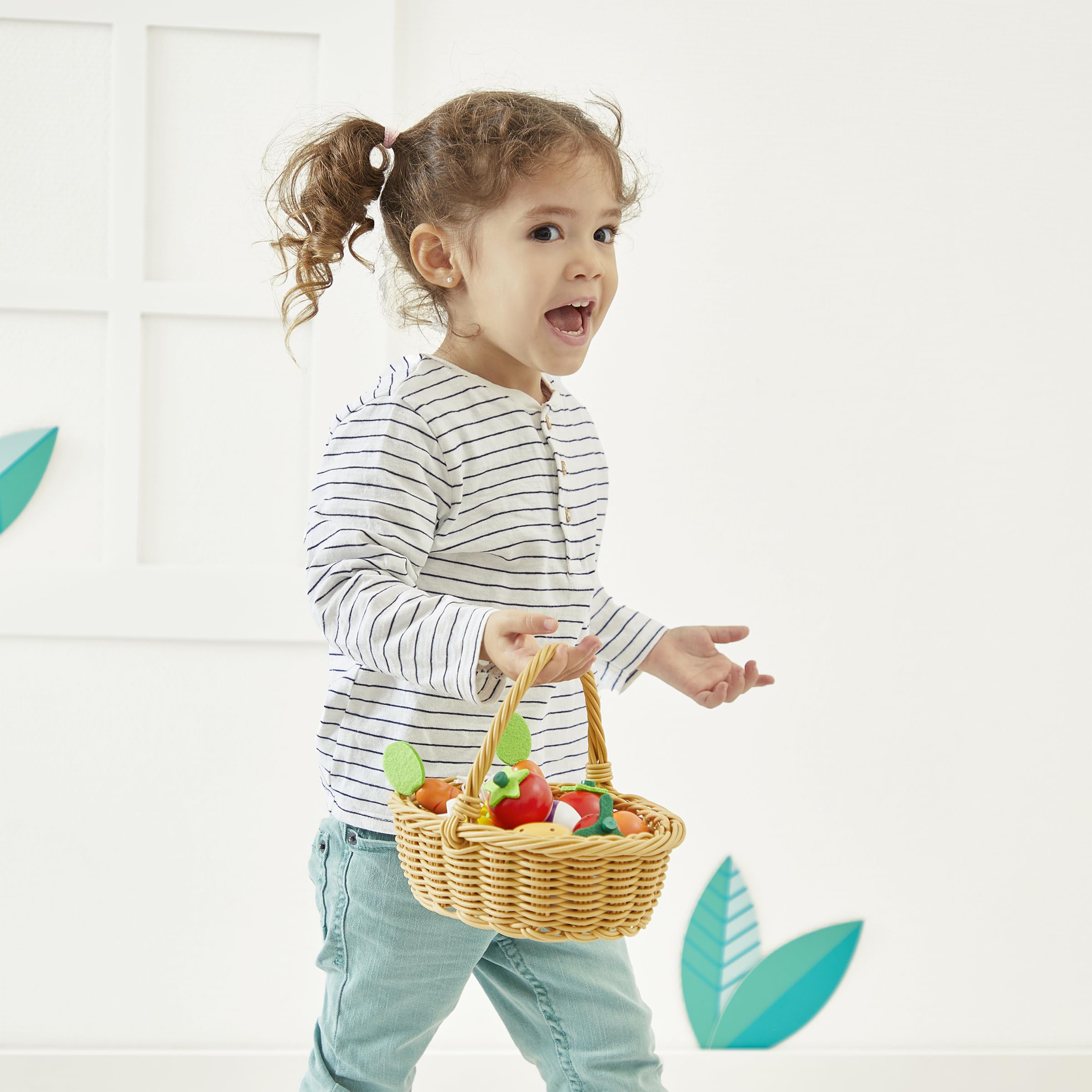 Janod - Cestino di 24 Frutti e Verdure - Giocattolo Imitativo Cestino della Spesa - Ideale per Giocare al Negoziante - Da 3 Anni in Su, J05620