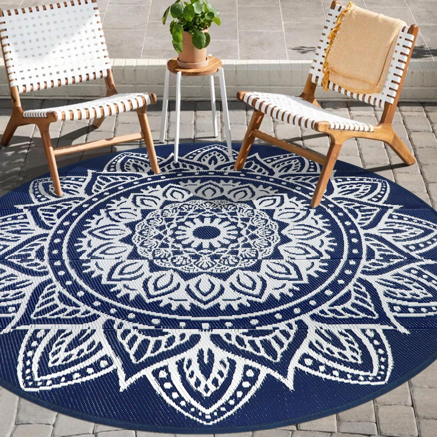 famibay 5 Ft Round Outdoor Rug, Boho Round Patio Rug Waterproof, Outdoor Plastic Straw Rug Camping Rug RV Rugs for Outside Lightweight Portable Reversible Outdoor Carpet for Patio Backyard Porch