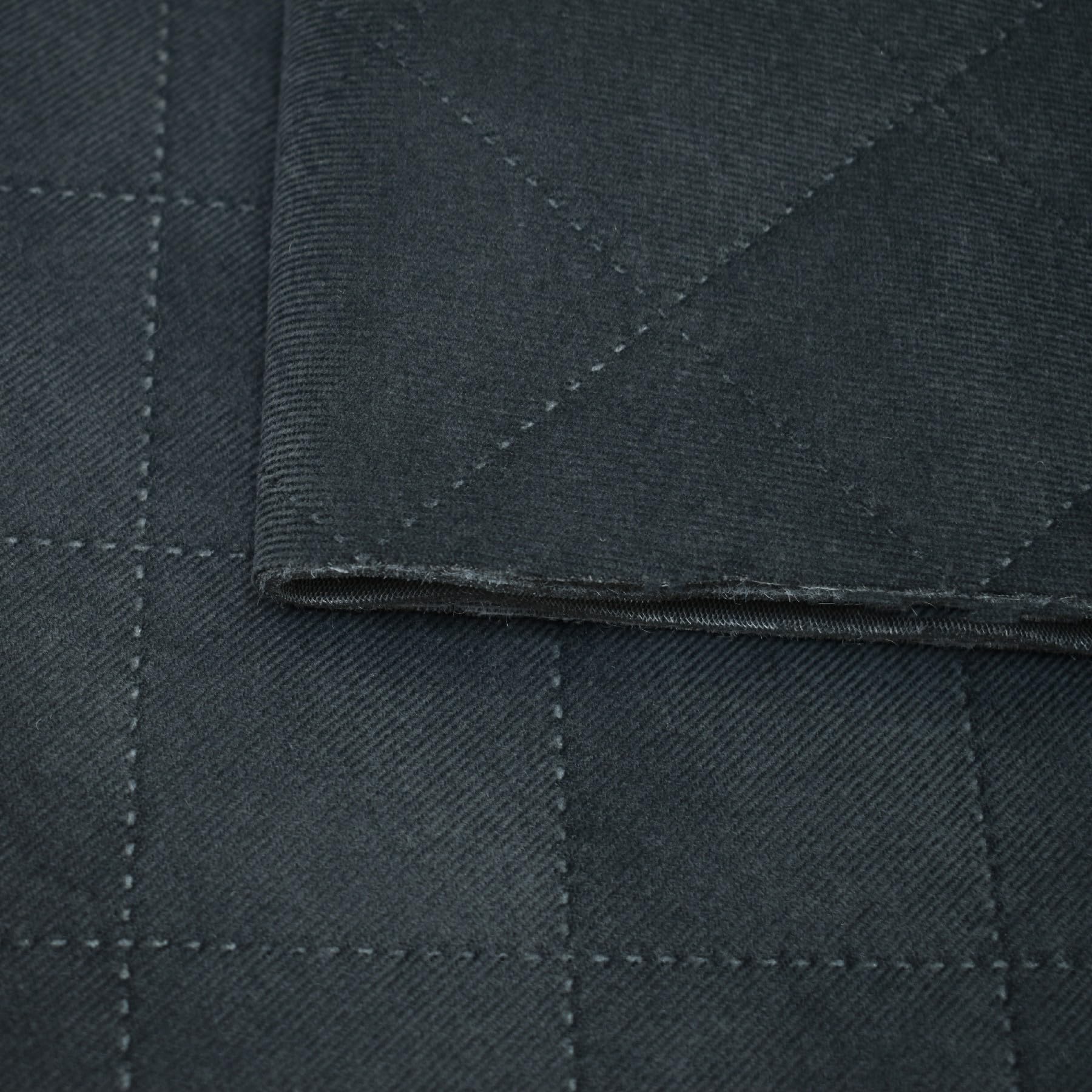 Tissu d'ameublement matelassé microfibre velours graphite