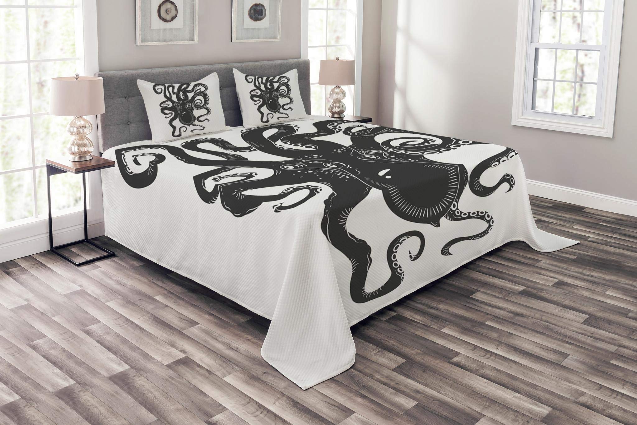 Ambesonne Octopus Bedspread, Octopus Character with Curling Tentacles Swimming Underwater Wildlife, Decorative Quilted 3 Piece Coverlet Set with 2 Pillow Shams, Queen Size, Charcoal Grey