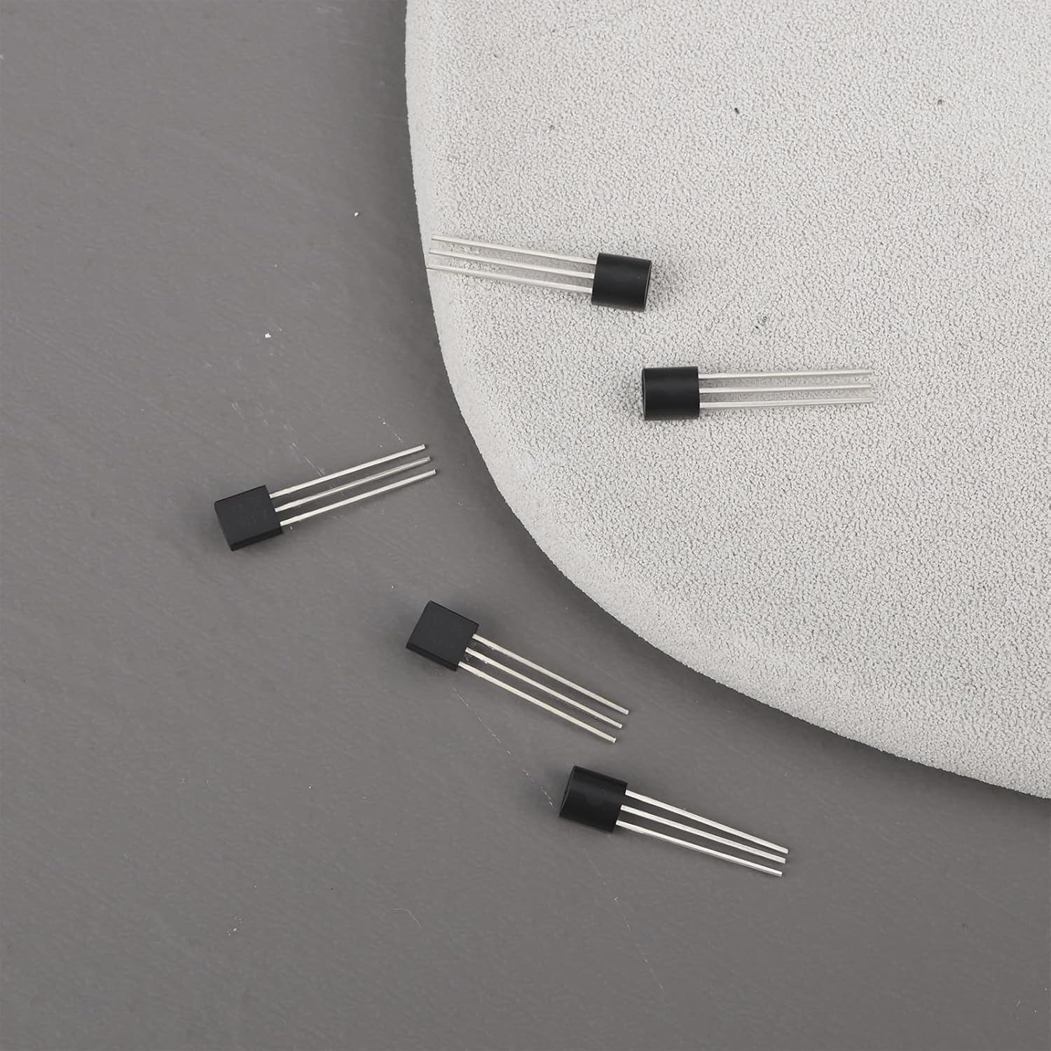 eMagTech 10pcs 3Pin N-Channel JFET Transistor 2SK170BL for Audio and Precision Electronics
