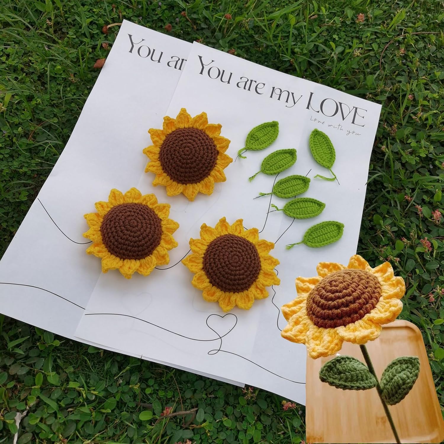 CDOUTSUN Crochet Flowers Bouquet, Knitted Crochet Sunflowers Bouquet Handmade Crocheted Flowers Bouquet DIY Home Decor for Mother's Day Birthday Wedding Gifts