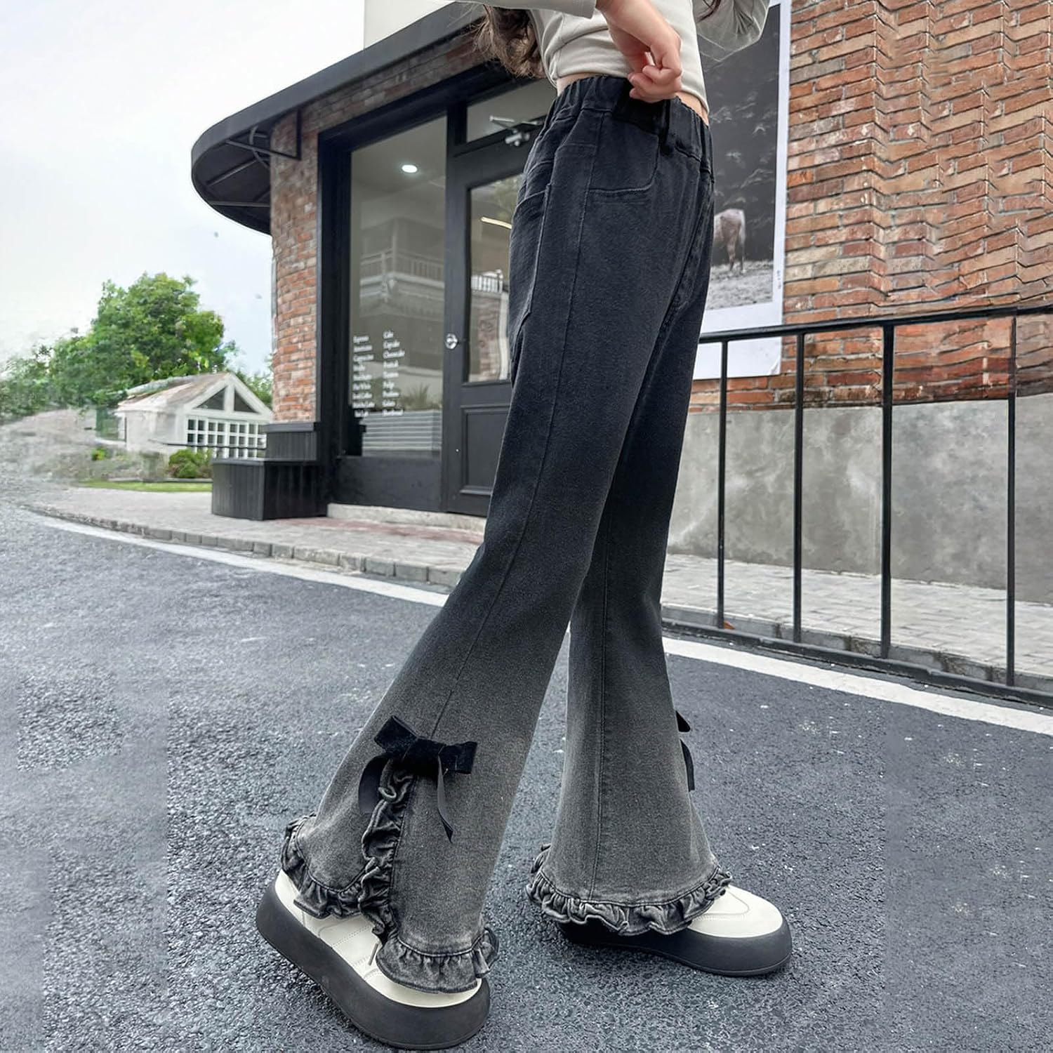 02-black