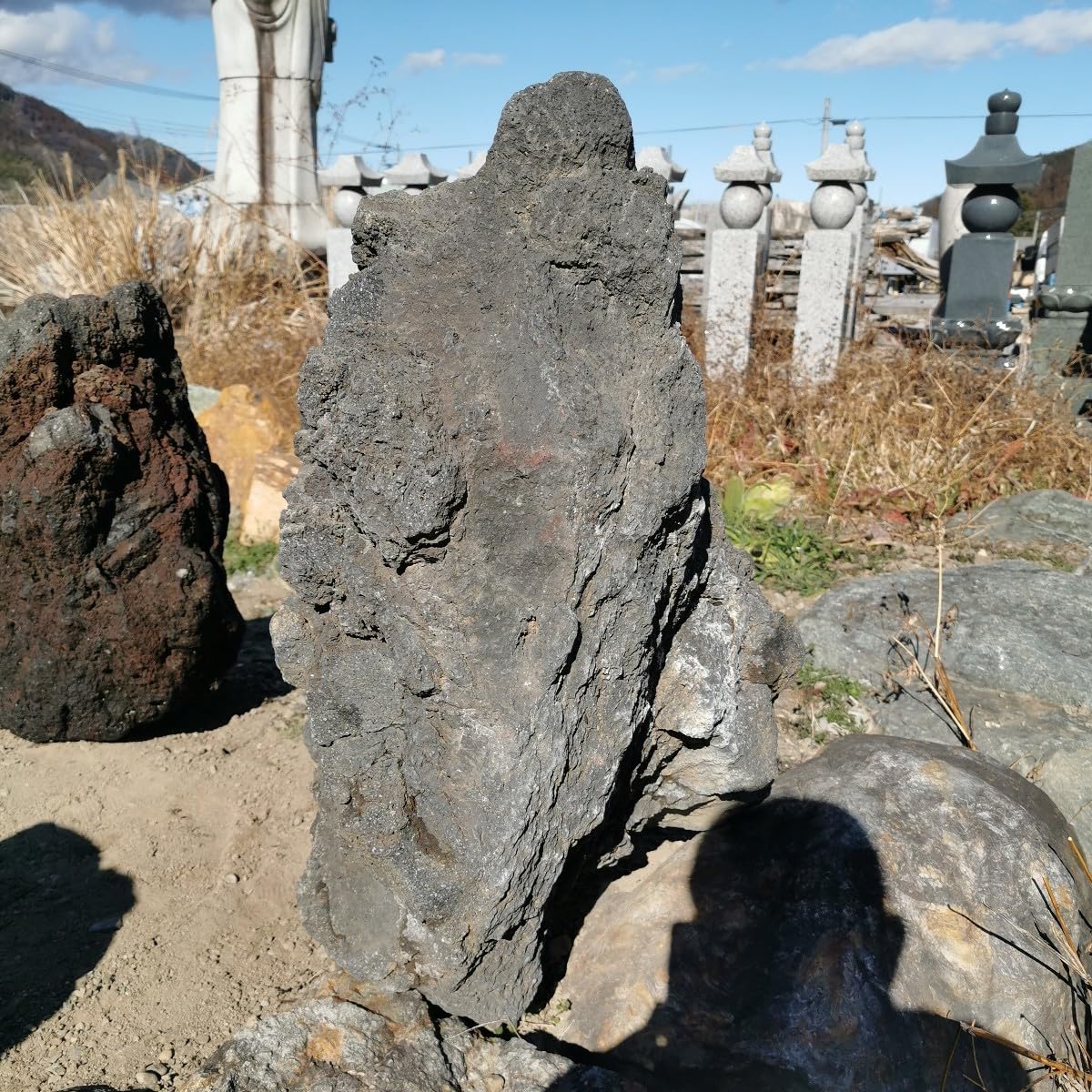 Amazon.co.jp: 富士溶岩石160キロ庭石鑑賞石石盆石水石灯籠庭坪