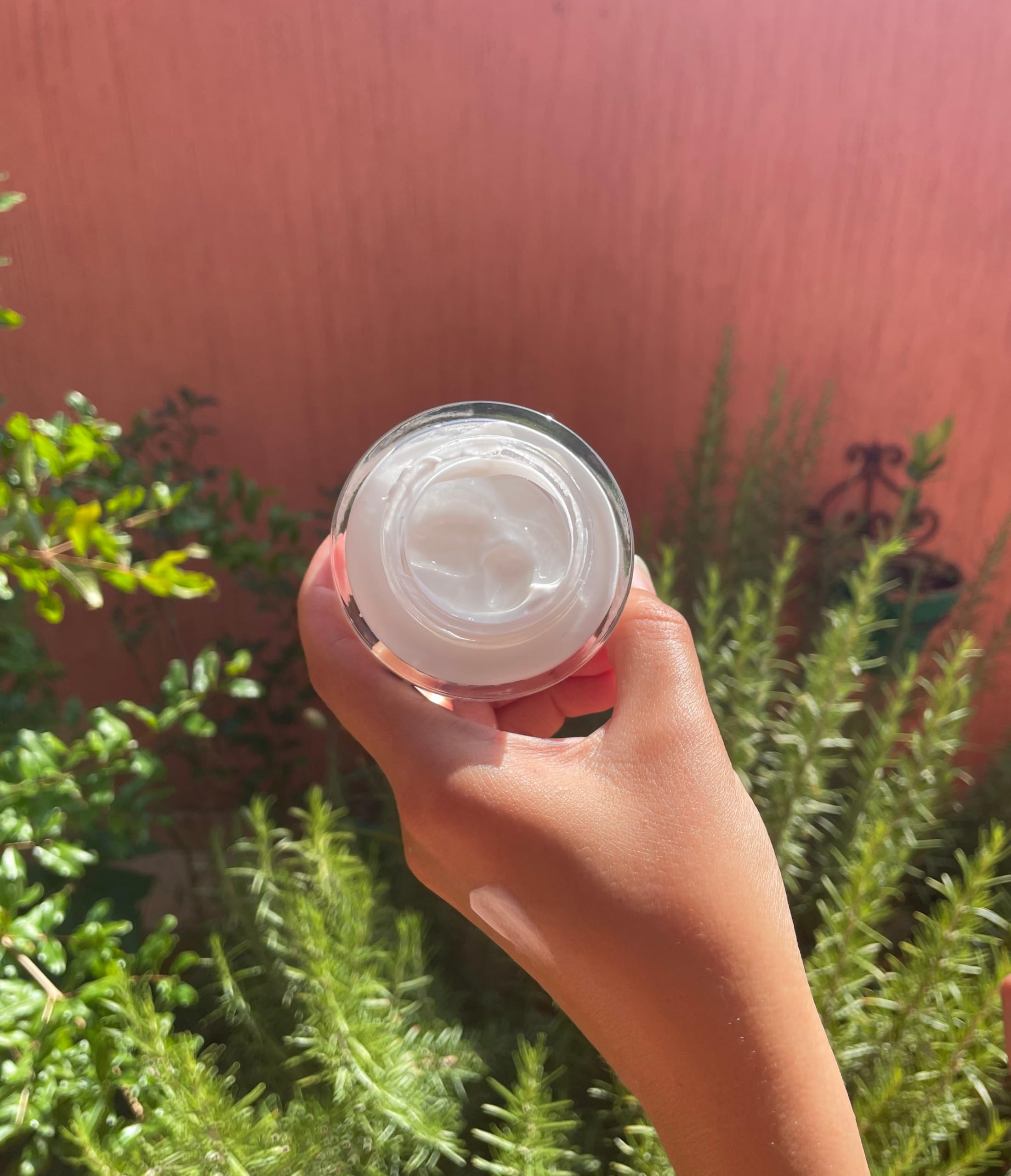 ZAYNA Desert Glow Day Cream 50 g – lekki krem na dzień z olejkiem arganowym, niacynamidem, bakuchiolem i kwasem hialuronowym, dla nawilżenia i promiennej skóry, wyprodukowano w Szwajcarii