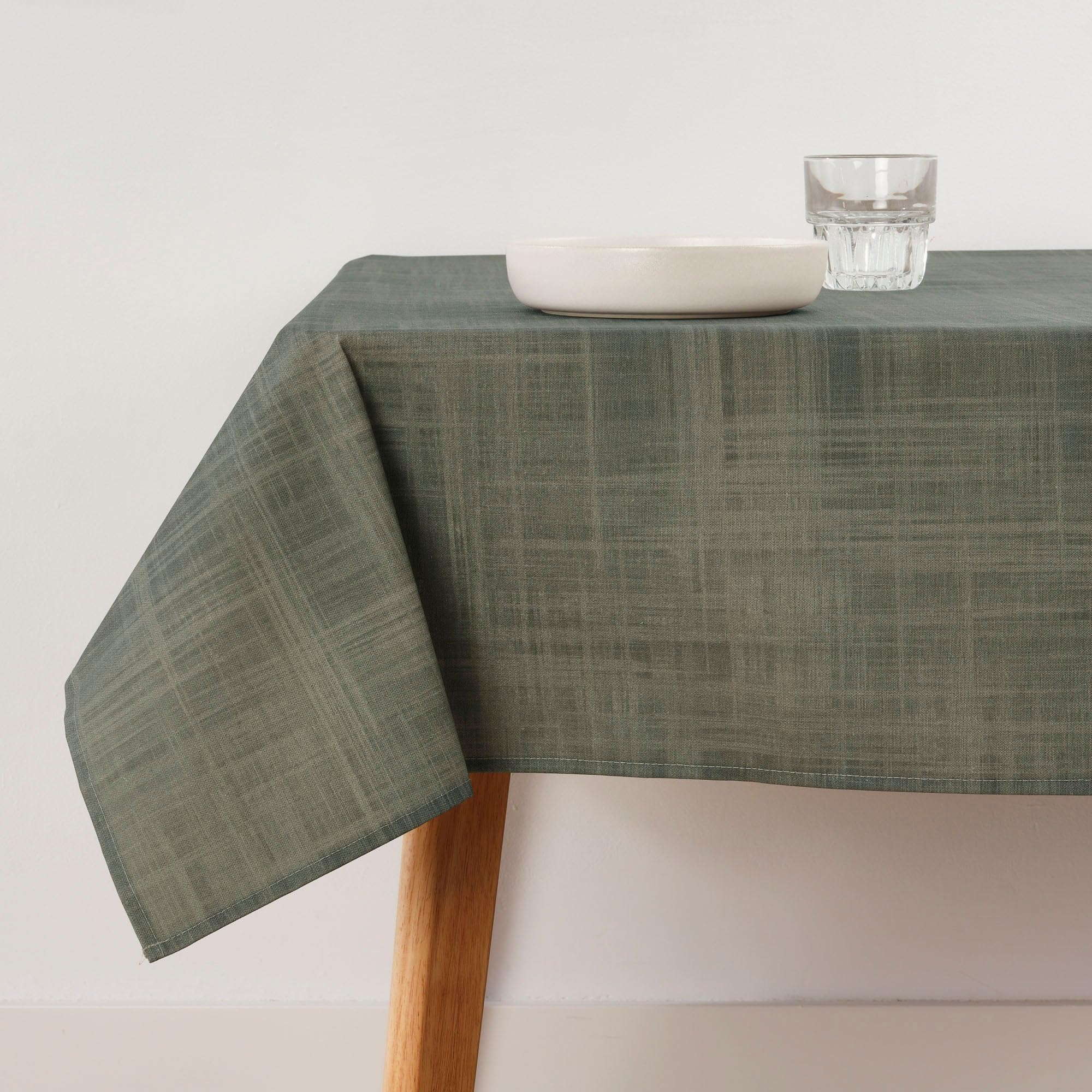 BELUM | Stain Resistant Tablecloth Size 300 x 140 cm - Taupe Extra Soft Touch Tablecloth - Tablecloth 100% Made in Spain Fabric 100% Organic Cotton - Plain Model Tablecloth