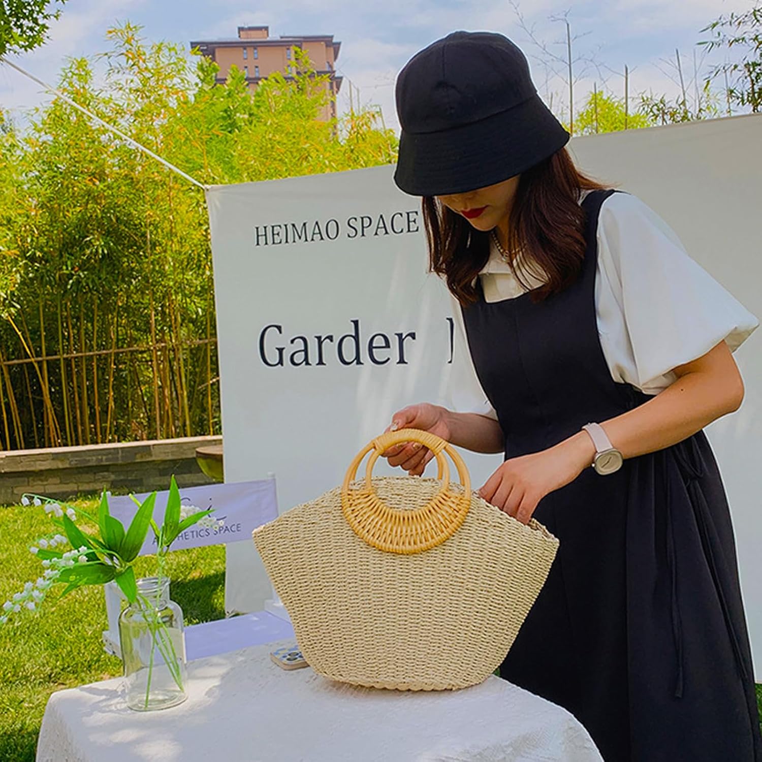 QZUnique Hand-woven Straw Bag Women Summer Beach Handbag Purse Retro Rattan Tote Clutch Travel Bag with Wood Round Top Handle
