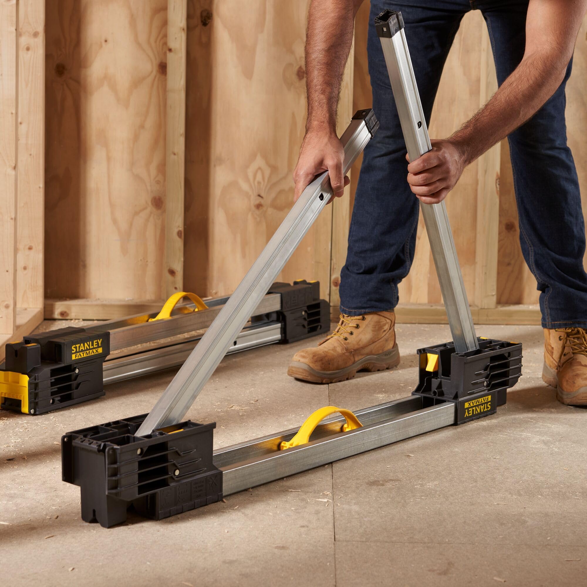 STANLEY FATMAX Caballete de Sierra metálico Plegable de 900 kg (par) - Solución de Banco de Trabajo portátil y Duradero con Patas metálicas, FMST1-75673