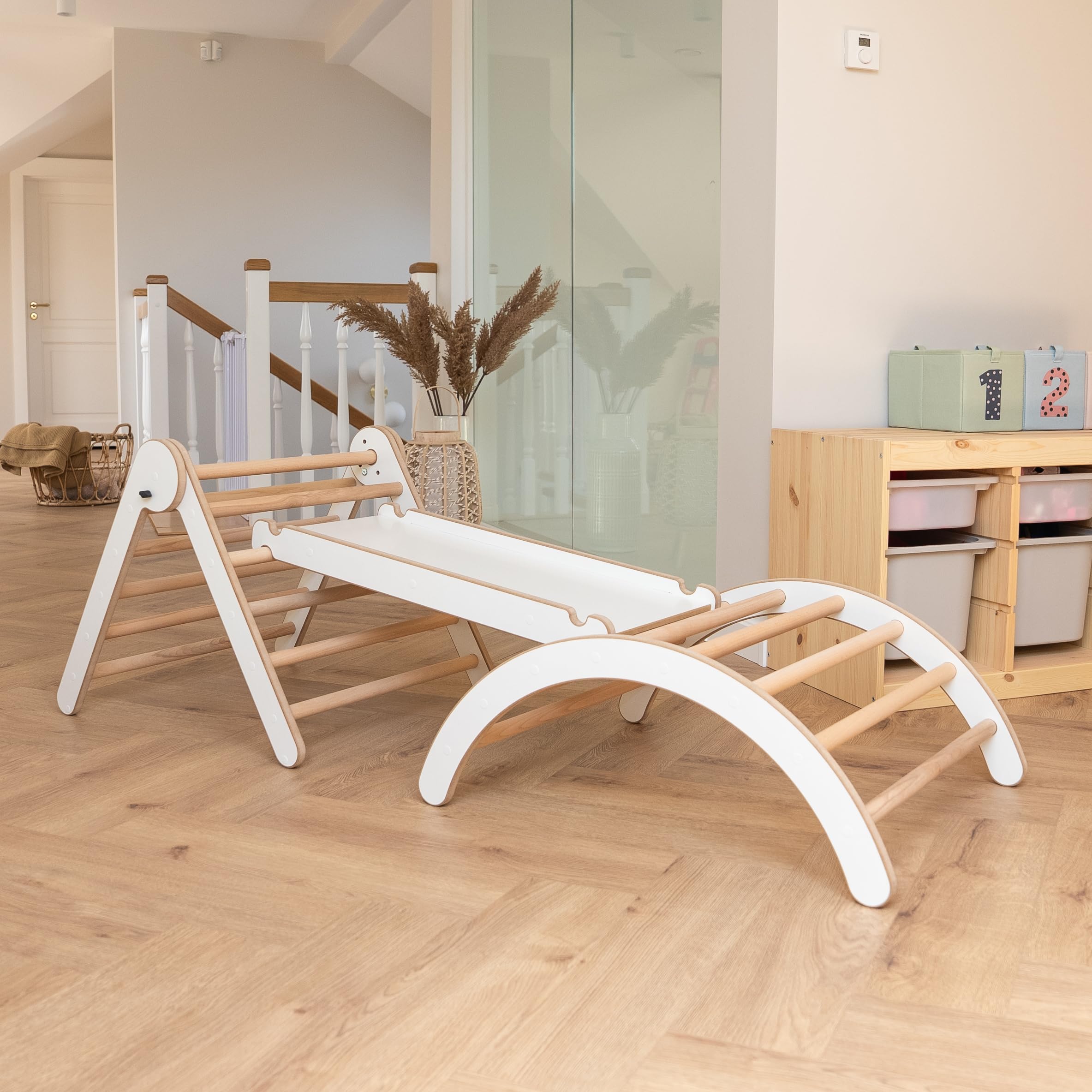MAMOI® Klettergerüst Kletterdreieck Indoor 4 in 1 Set. Montessori Kletterbogen mit Kissen, Indoor Spielplatz