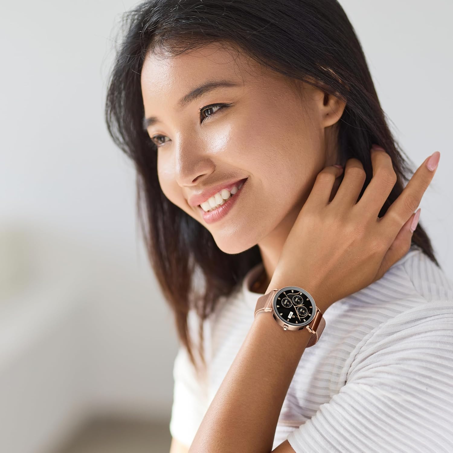 Whakamuri view of Volkano Valencia Smart Watch showing optical sensors and charging contacts.