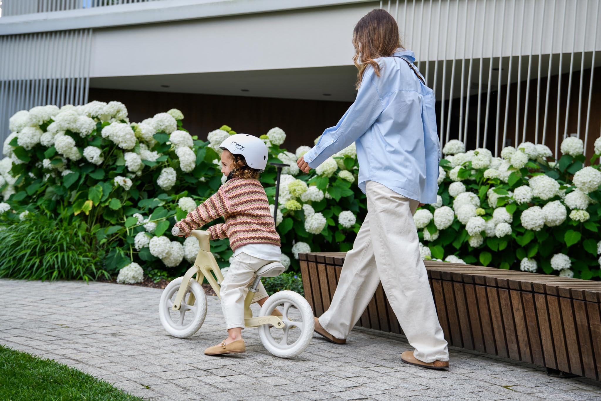 Momi Bicicletta senza pedali NORU per bambini dai 2 anni (max 25 kg), pieghevole con un pulsante, sella regolabile, ruote EVA antiforatura da 12"