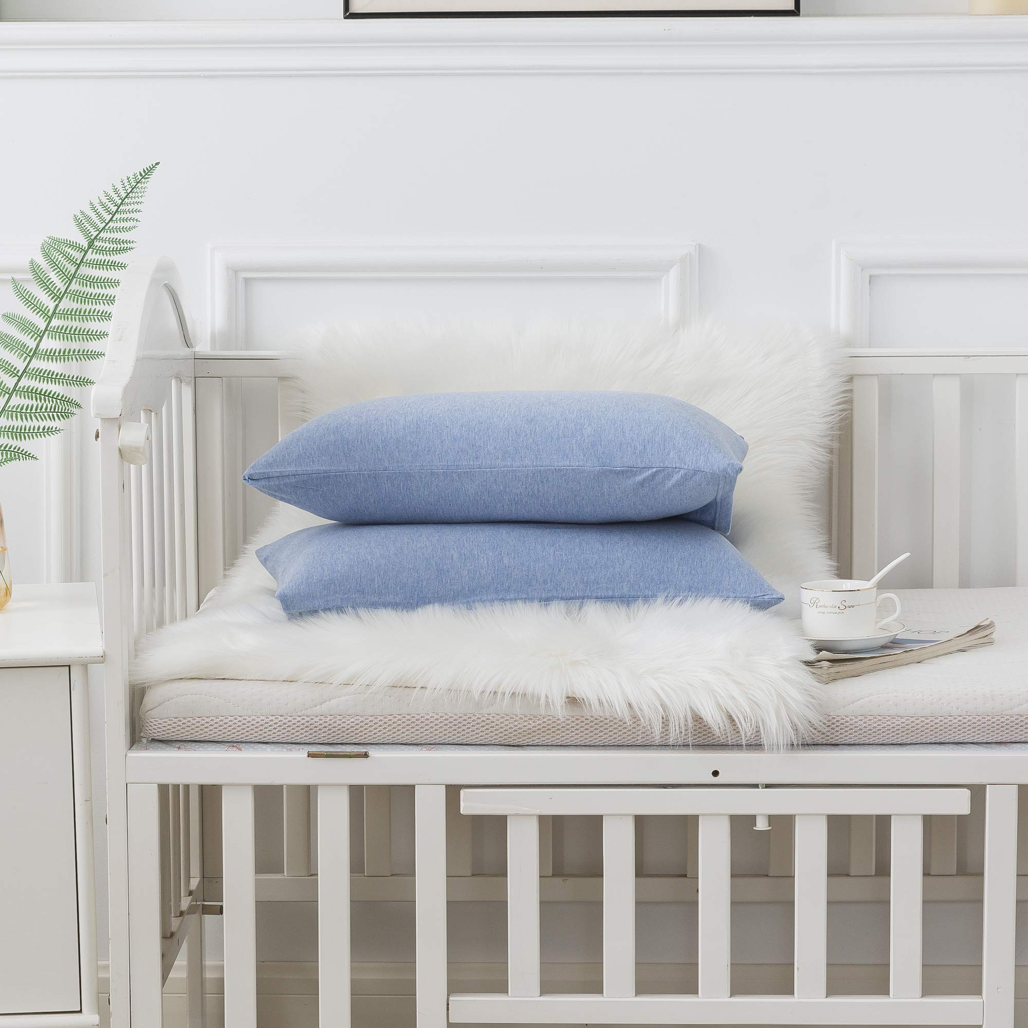 H HOUSEHOLD Fundas de almohada, 100 % algodón jersey, suaves y acogedoras, resistentes a las arrugas y a las manchas, con cierre de sobre (color beige y azul, tamaño infantil (13 x 18 pulgadas)