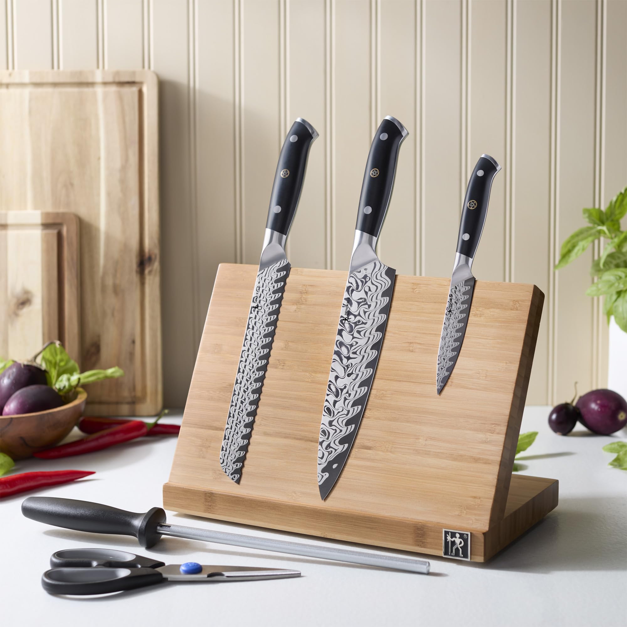 Amazon.com: HENCKELS Compass Damascus 6-pc Magnetic Easel Damascus