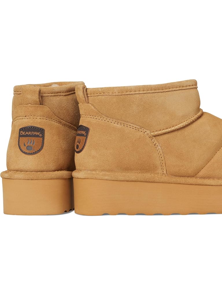 Beige Bearpaw Quilted Retro Shorty