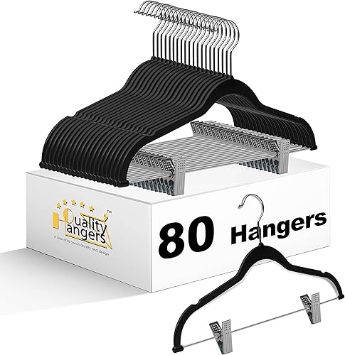 Paquete de 80 perchas de plástico de calidad negra no aterciopeladas, no flocadas, compactas con clips de metal para faldas, pantalones, blusas,