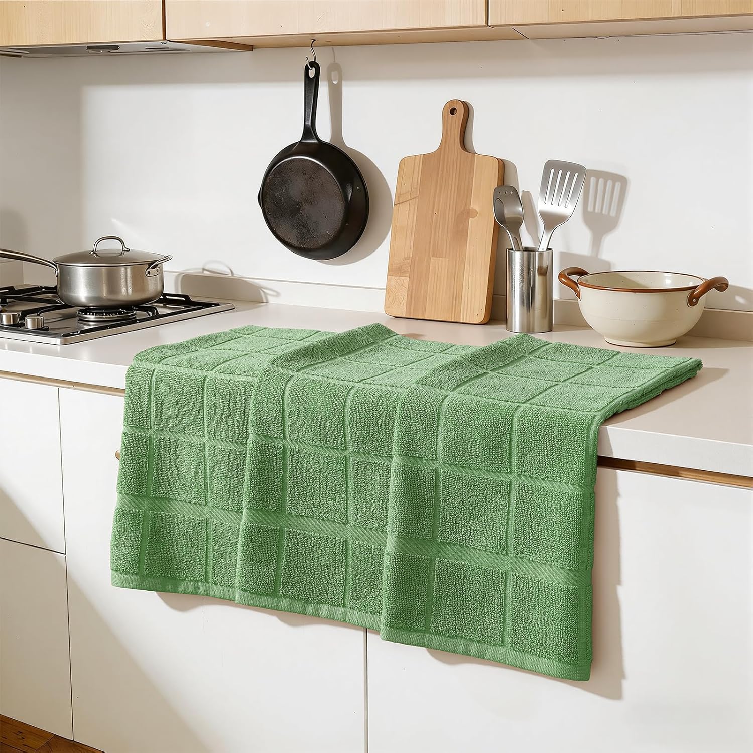 Homaxy Premium Kitchen Towels 18"x28", 4 Pack Large Cotton 380 GSM Dish Towels, Soft and Absorbent Kitchen Hand Towels with Terry Grid Design, Utility Tea Towel Set with Hanging Loop, Grass Green