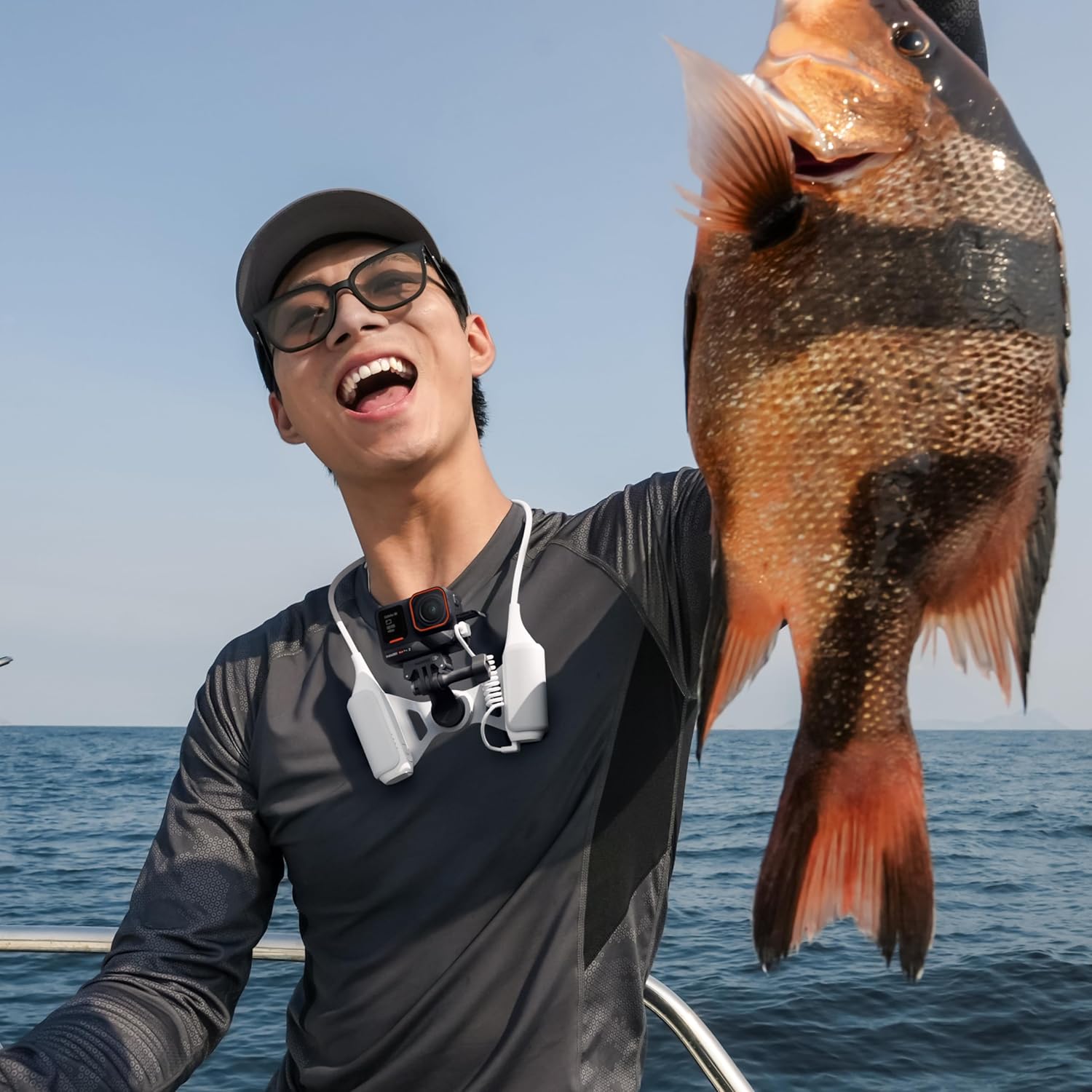 Insta360 FOMO Power Neck Mount