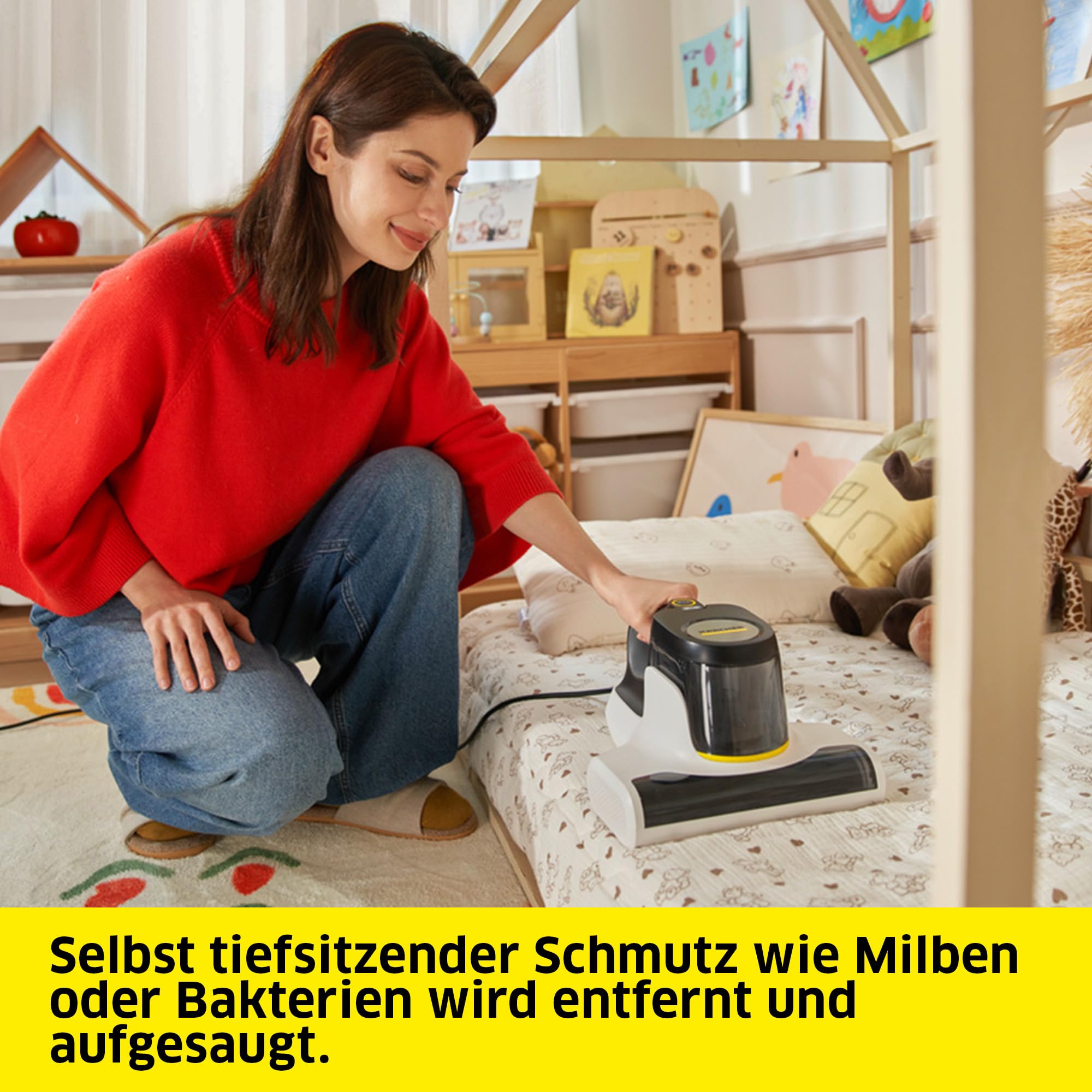 KÄRCHER Matratzenreiniger VCH 4 UVClean, hygienische Tiefenreinigung mit UV-C-Licht, Klopfwalze und Saugfunktion, Leistung: 500 Watt, Gewicht: 2,1 kg, beseitigt Milben und Bakterien, für Allergiker