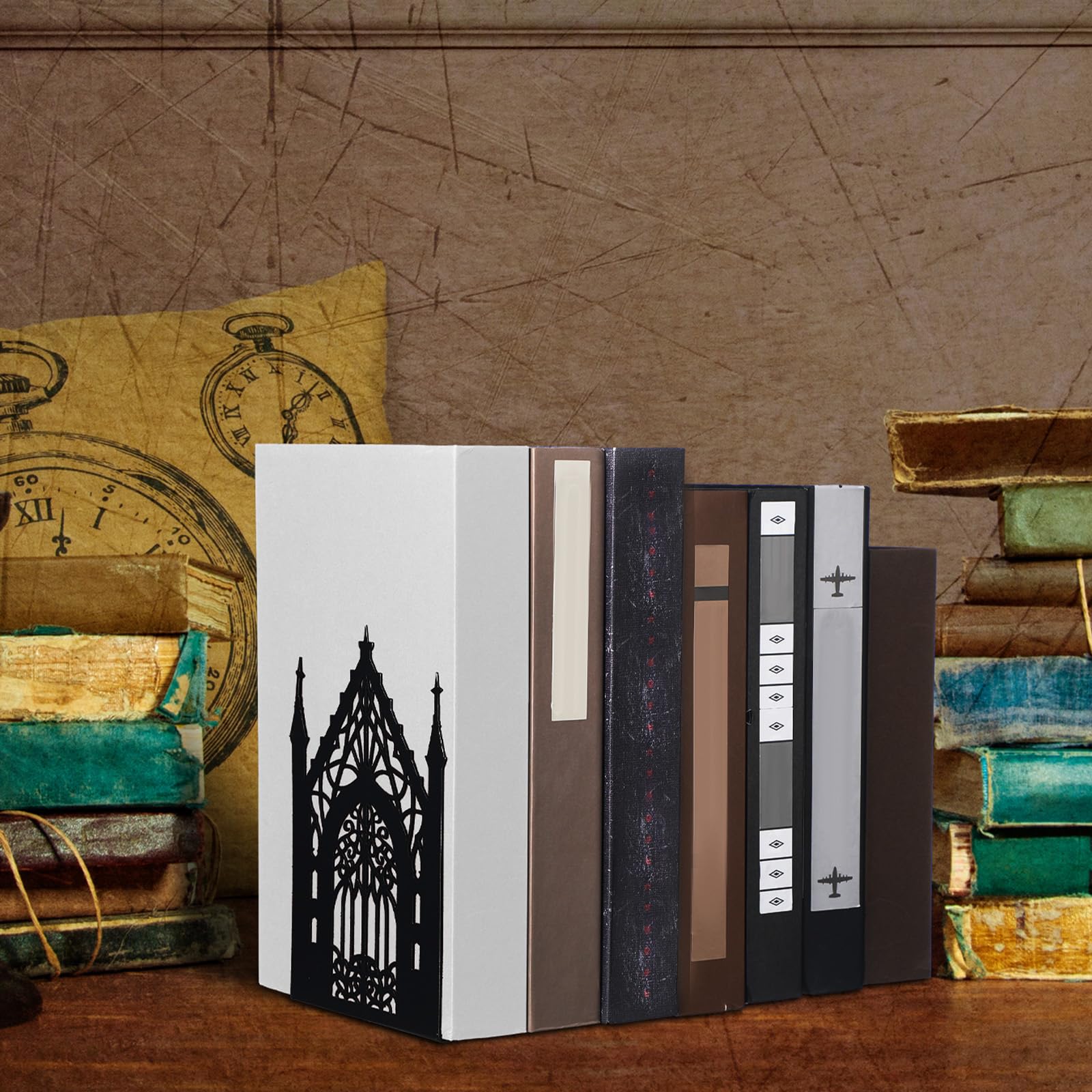 Shimeyao Gothic Metall-Buchstützen für Regale, dekorative Buchstützen, strapazierfähig, Gothic-Tor, Buchstützen, schwarz, Bücherregalhalter, 13,5 x 10,9 x 18,5 cm, schwere Bücherregale, Halter für