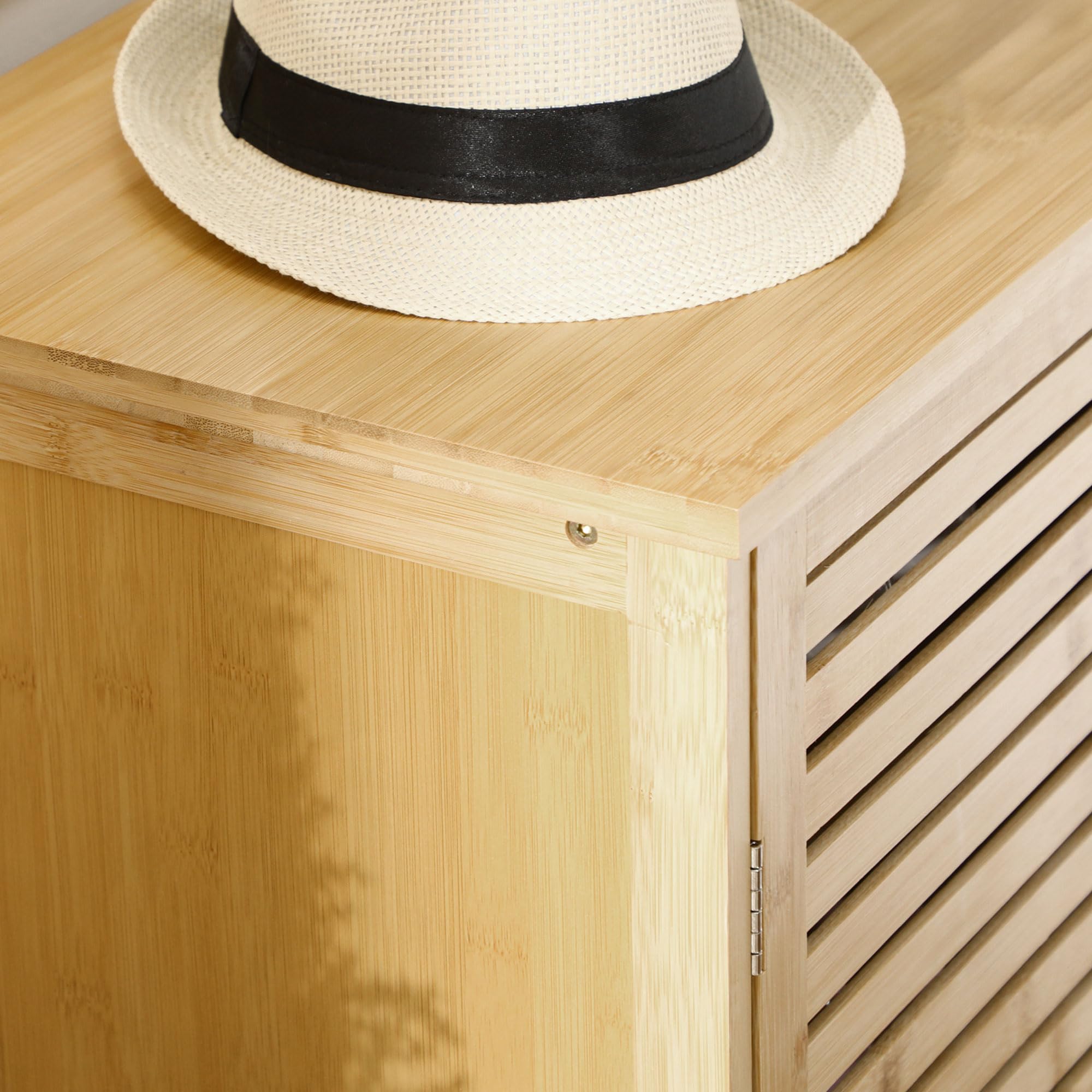 HOMCOM Scarpiera a 8 Ripiani su 3 Livelli con Maniglie, Mobile Scarpiera in Bambù per Soggiorno e Ingresso, 100x35x80 cm, Colore Legno