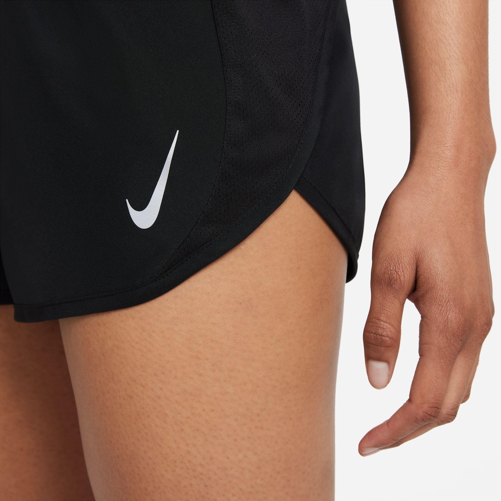 NIKE - W Nk Fast DF Tempo Short, Pantaloncini Donna
