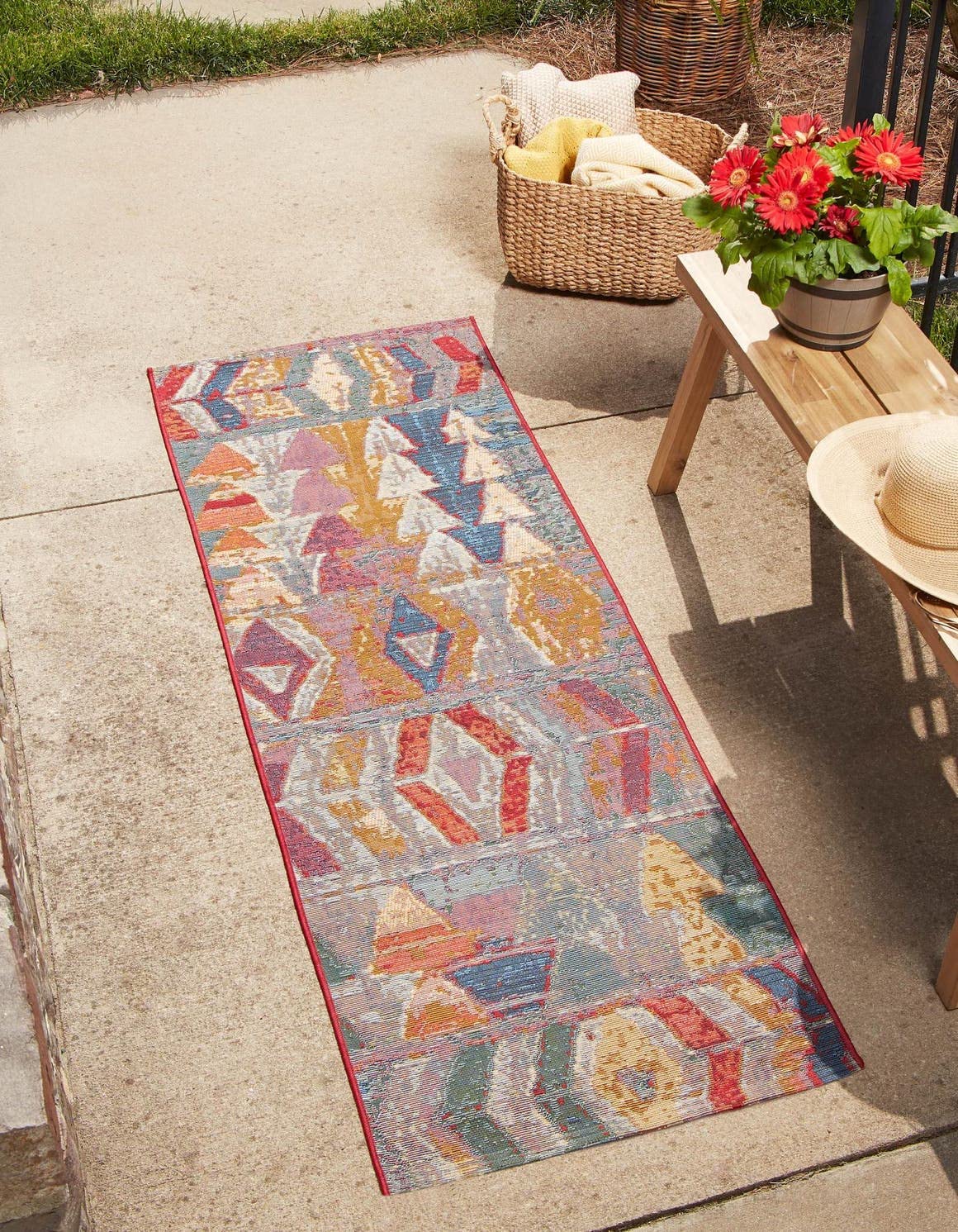 Unique Loom Outdoor Modern Collection Area Rug - Tamarindo (2' 7