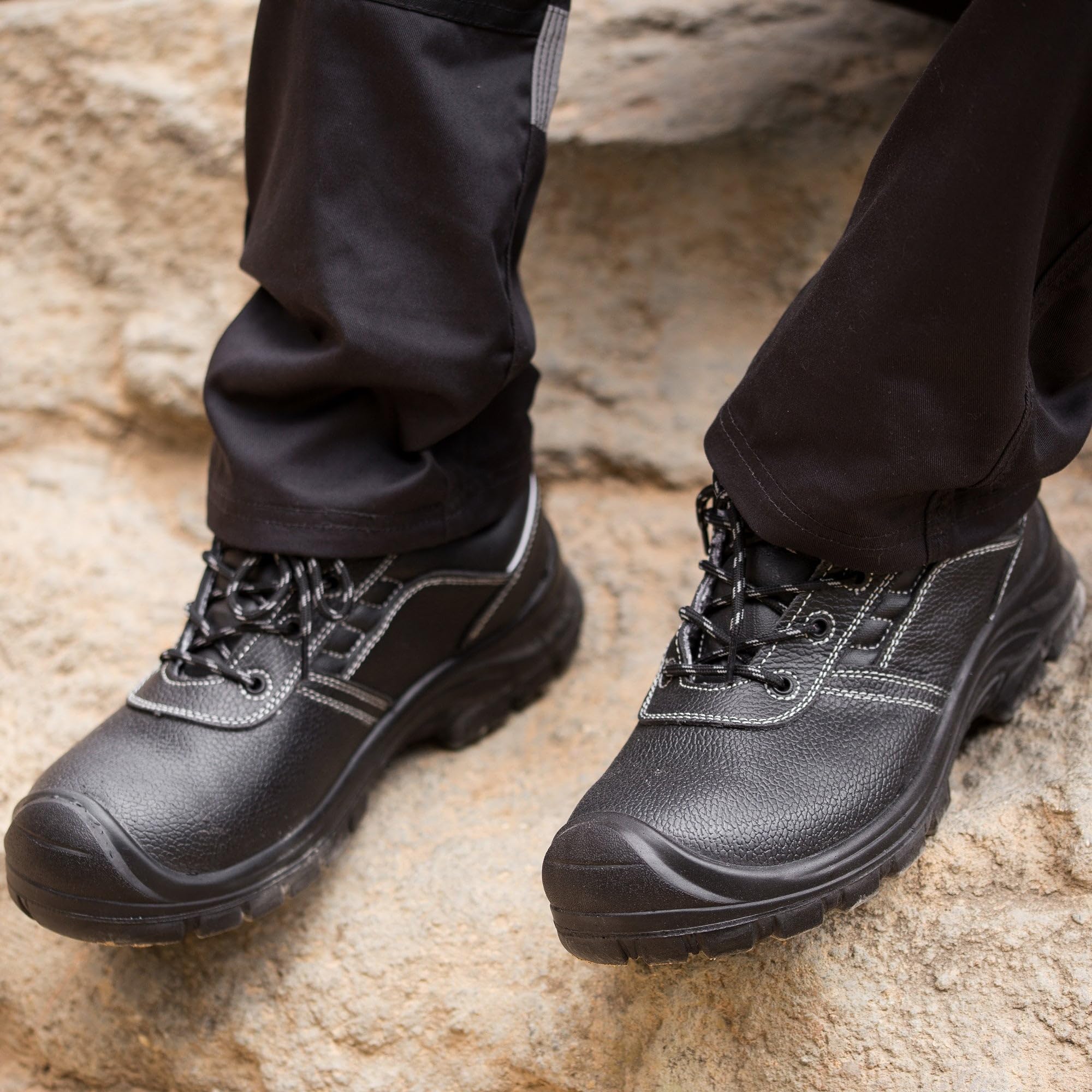 BLACK HAMMER Zapatos de Seguridad para Hombre Sin Metal Nivel S3 SRC Ultraligeros y con Refuerzo Kevlar 2252 Negro (43 EU)