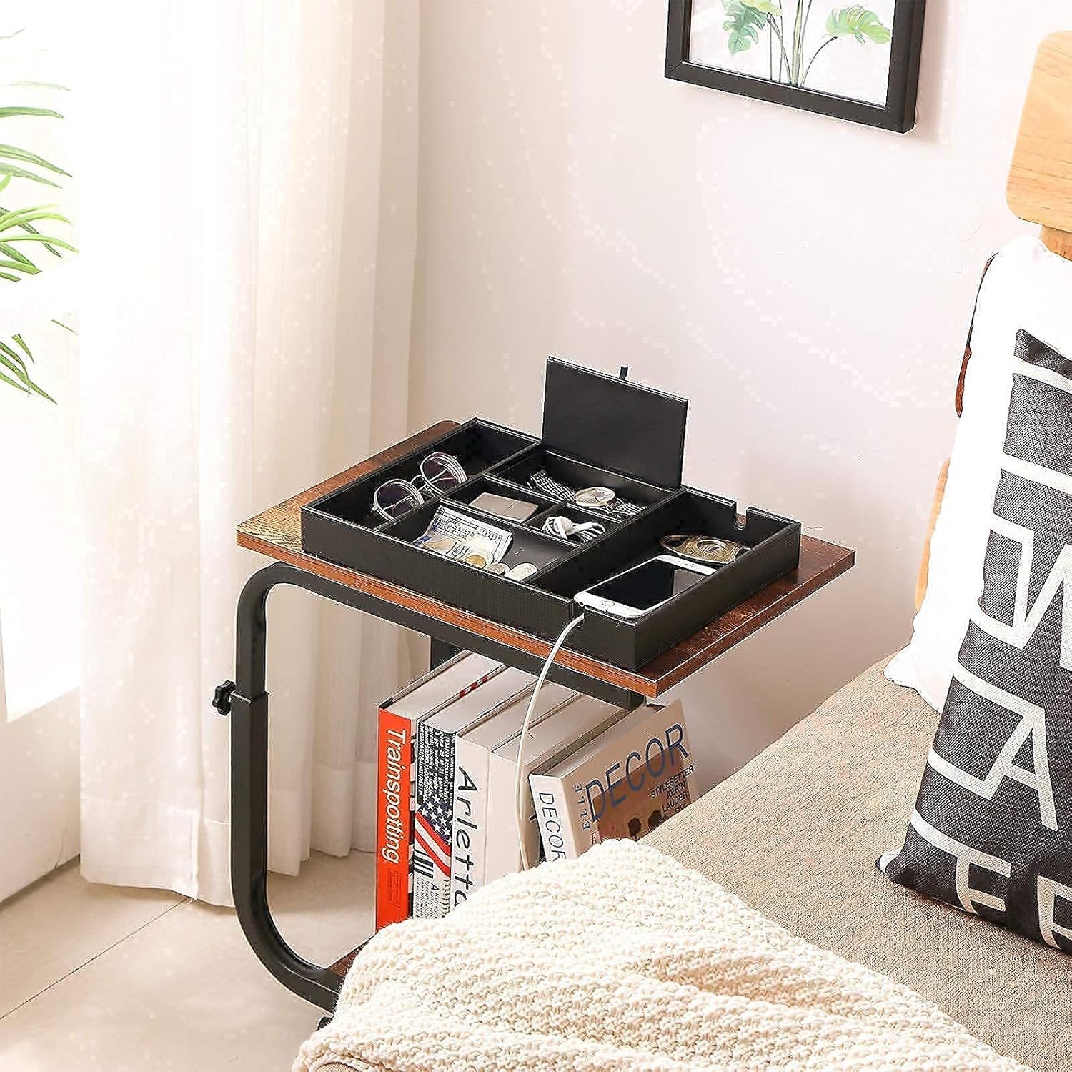 BEWISHOME Valet Tray Dresser Organizer Nightstand Organizer for Men & Watch Box Organizer for Men Luxury Watch Case 20 Slots Faux Leather