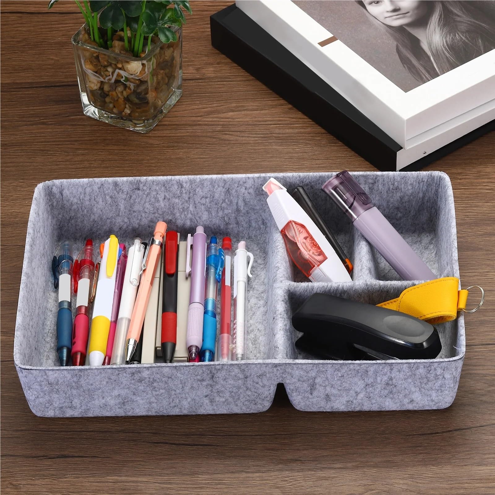 Confezione da 2 feltrini con 4 cartoncini da scrivania per trucco forniture per ufficio e Soc perfetti per comò e De (azzurro)