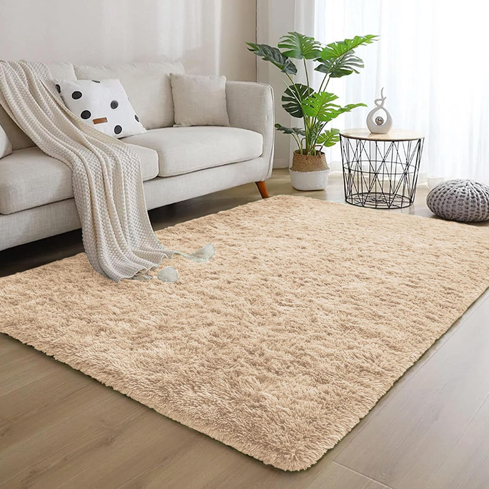 Tapis moderne antidérapant beige 110x180 cm fini les glissades