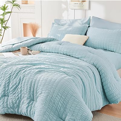 HYMOKEGE Olive Green Queen Comforter Set Seersucker 7 Pieces, All Season Luxury Bed in a Bag Queen for Bedroom, Bedding Set with Comforter, Sheets, Pillowcases & Shams
