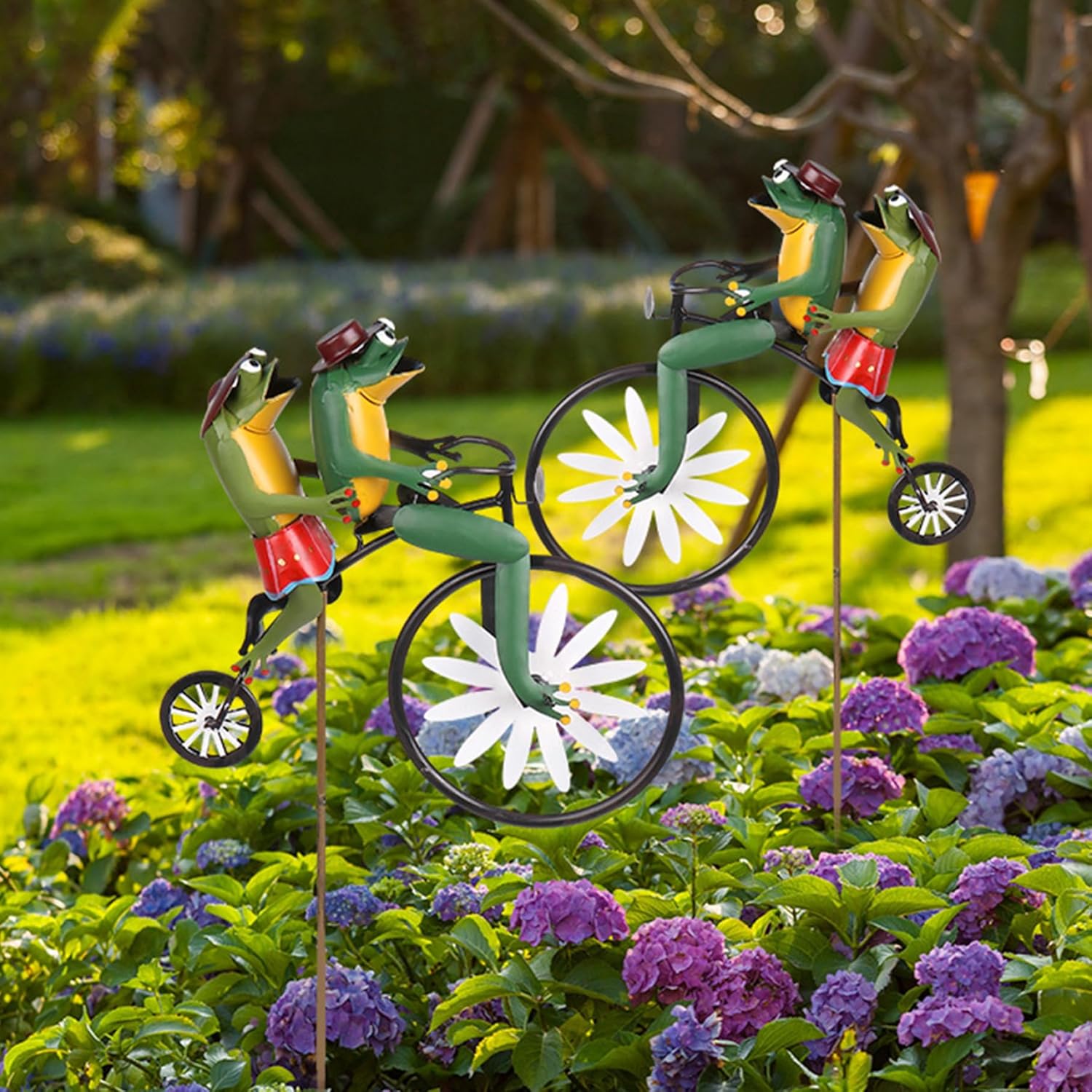 Wind Spinners for Garden Vintage Metal Wind Spinner Frogs on a Bike Windmill Garden Ornament 3D Animal on Bike Sculptures for Lawn Decor