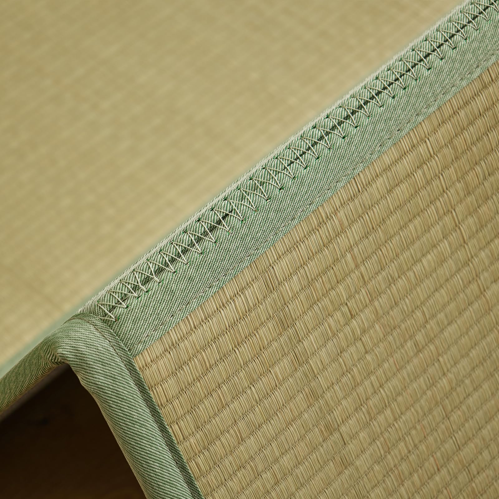 KITBRHOME Japanese Tatami Mat,(Queen, 79" x 59" x 0.5") 100% Rush Grass Portable Folding Mat Futon Mattress Firm Traditional Floor Bed (Queen)