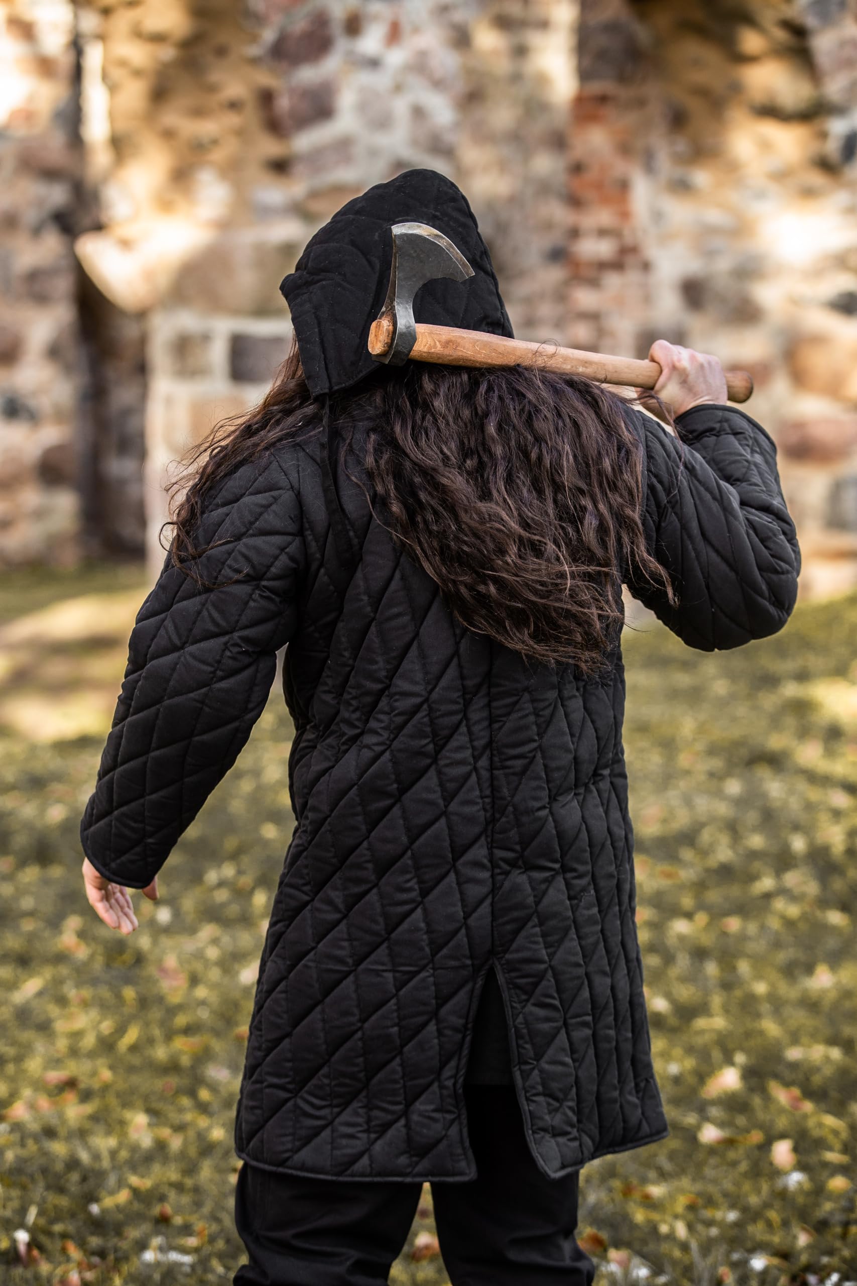 Leonardo Carbone® Klassischer Mittelalter Gambeson Nils - Mittelalter Kleidung Herren, Kostüm Accessoires, Gambeson-Mantel volle Ärmel, Theater-Kostüm, LARP, Cosplay - 100% Baumwolle Schwarz M