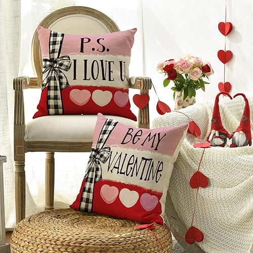 Vista 3 de AVOIN colorlife Be My Valentine - Juego de 4 fundas de almohada con diseño de corazón de caramelo rojo, 18 x 18 pulgadas, diseño de rayas de San