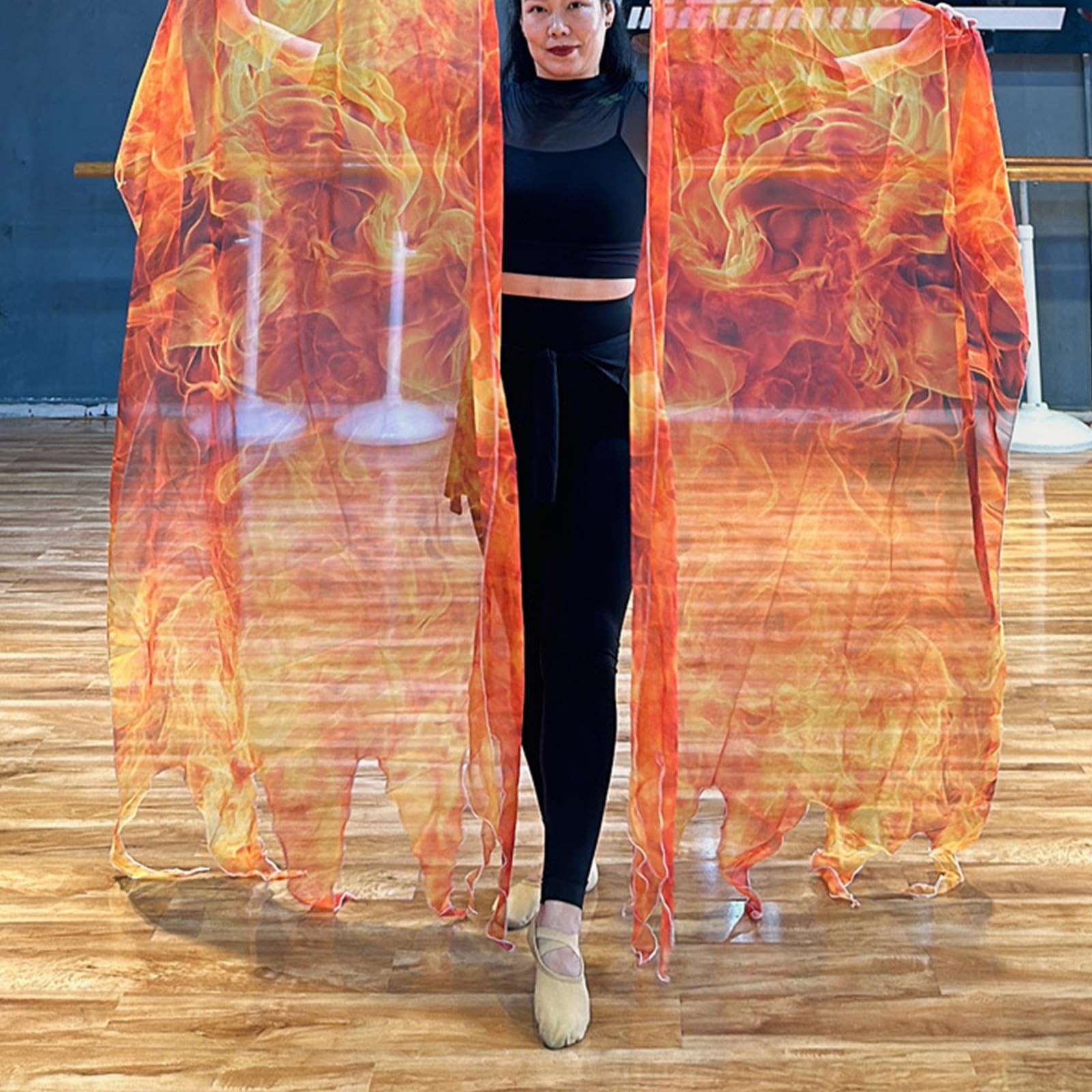 Lot de 2 drapeaux de culte de la danse avec tige évolutive Motif flamme Aile de culte pour adultes Motif flamme Double drapeaux Accessoires de danse
