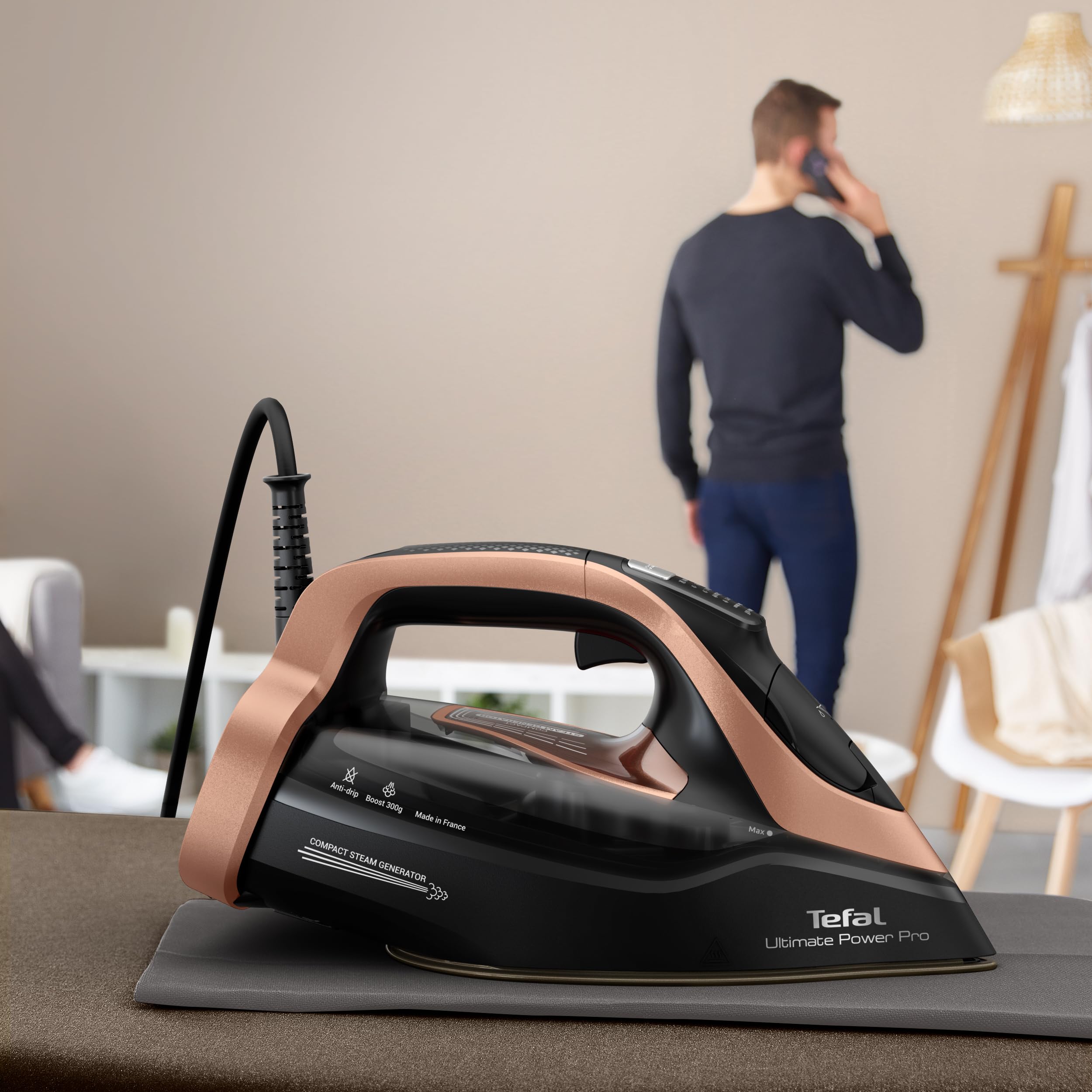 Tefal Ultimate Power Pro Dampfbügeleisen, Pumpentechnologie, 3200 W, 85 g/min kont. Dampfabgabe, 300 g/min-Dampfstoß, Micro Calc-Filter, Autoclean-Bügelsohle, Tropfstopp, 350 ml Wassertank, FV9E50E0