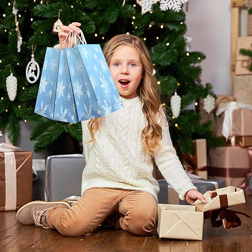 Miniatura 6 de 16 bolsas de regalo de Navidad con diseño de copo de nieve para fiestas de invierno, color azul, con 16 pañuelos blancos, bolsa grande de papel
