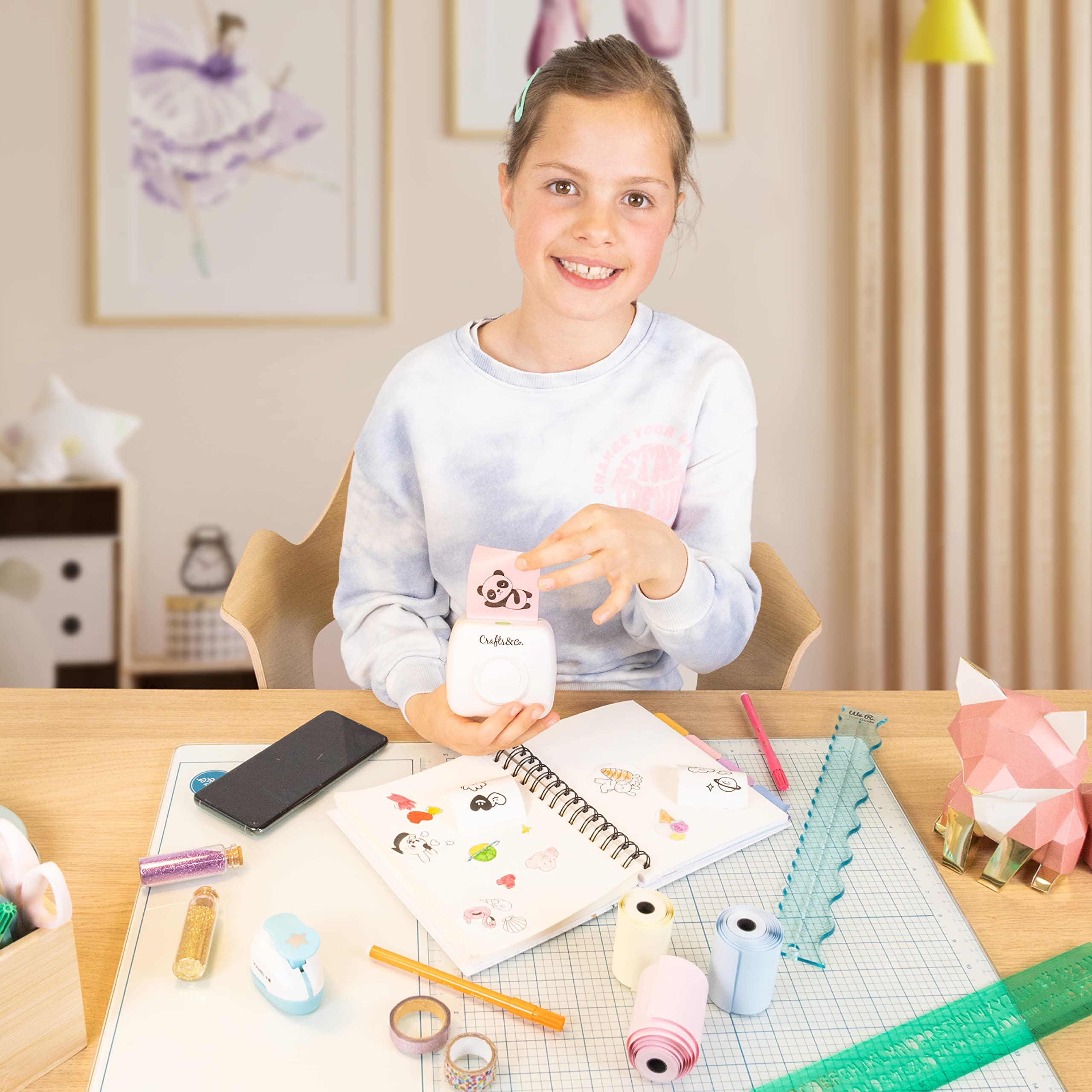 Crafts&Co Przenośna mini drukarka termiczna do smartfonów | Natychmiastowa mini drukarka Bluetooth, drukowanie naklejek, zdjęć, etykiet, zawiera 3 rolki papieru + aplikacja