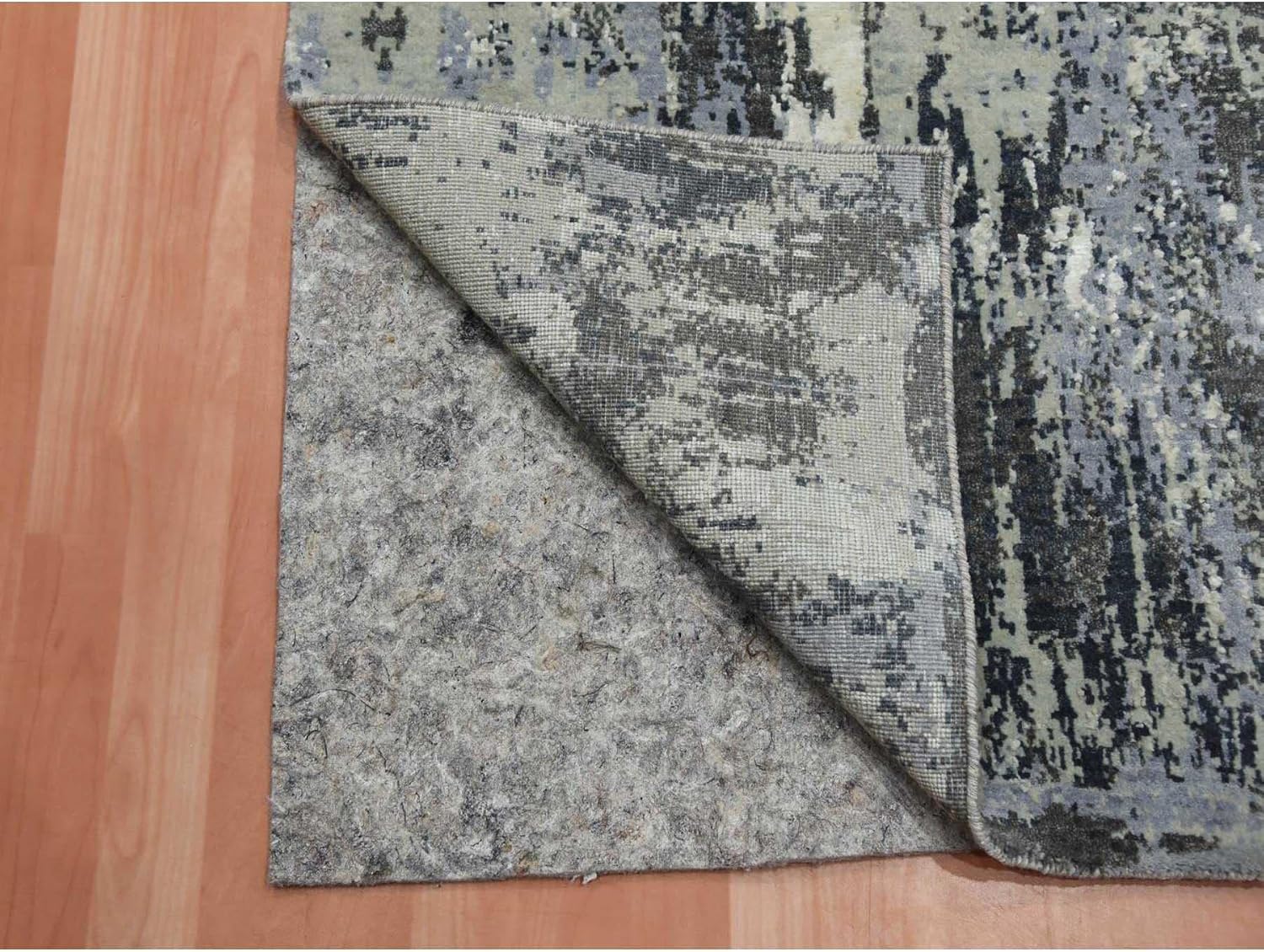Gray Modern Abstract Design Wool and Silk Hand Knotted Runner Oriental Rug (2'6"x8'3")