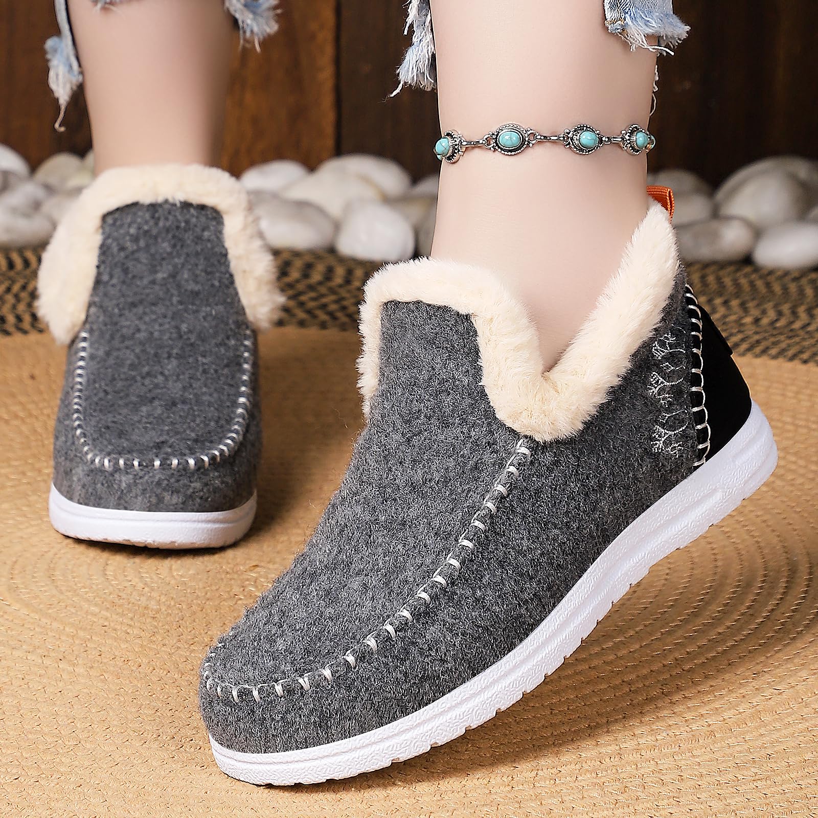 2025 New Women's Winter Plush Lined Flat Shoes Comfy Orthopedic Arch Support Outdoor Walking Shoes Classic Non-Slip Ankle Snow Boots