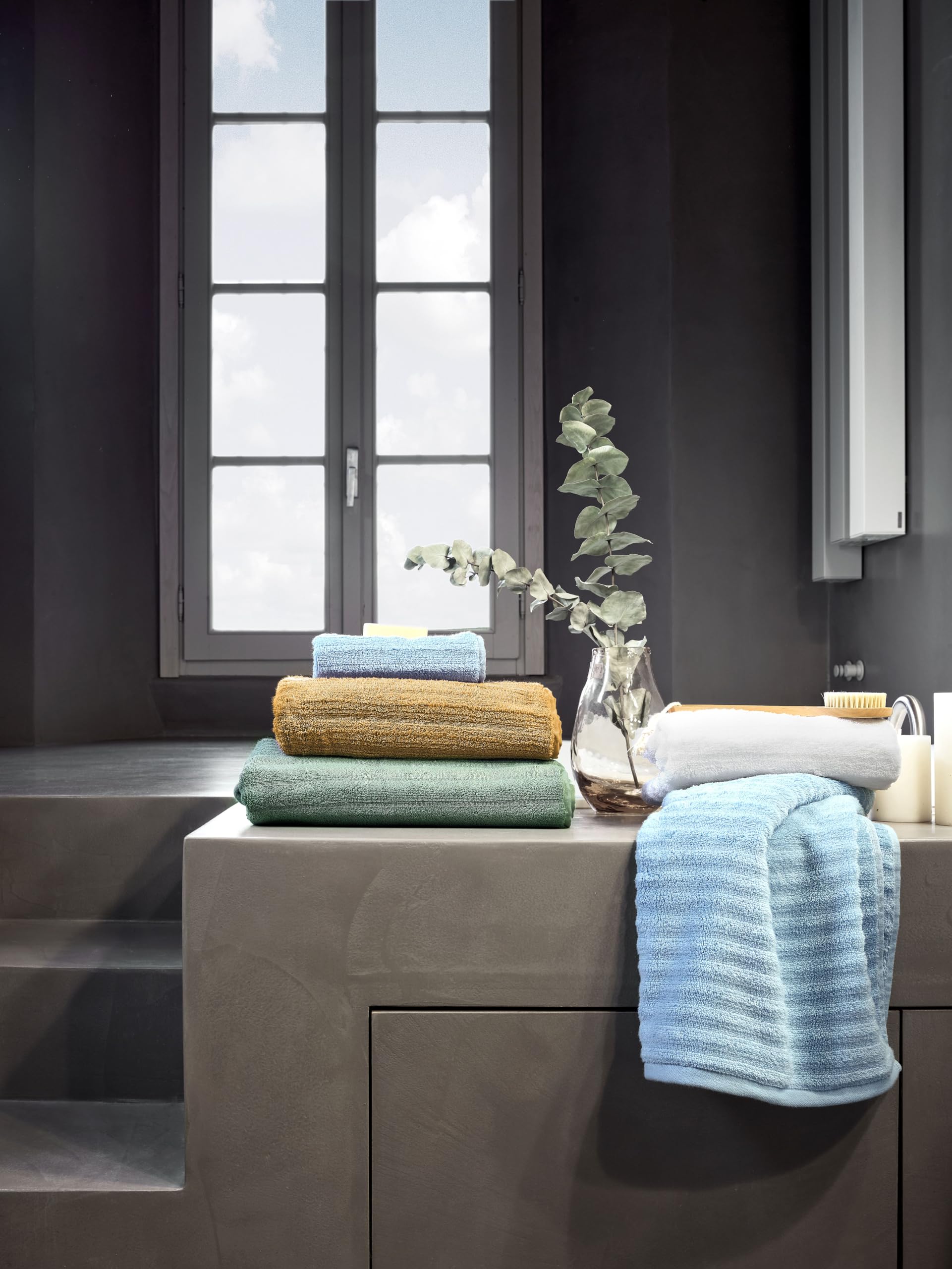 GUZZINI Classic - Telo Doccia Grande 70x140 Spugna Puro Cotone 100% Certificato OekoTex Morbido e Assorbente, Asciugamani Bagno Grandi per Piscina e Sport, Asciugamano Resistente e Durevole nel Tempo