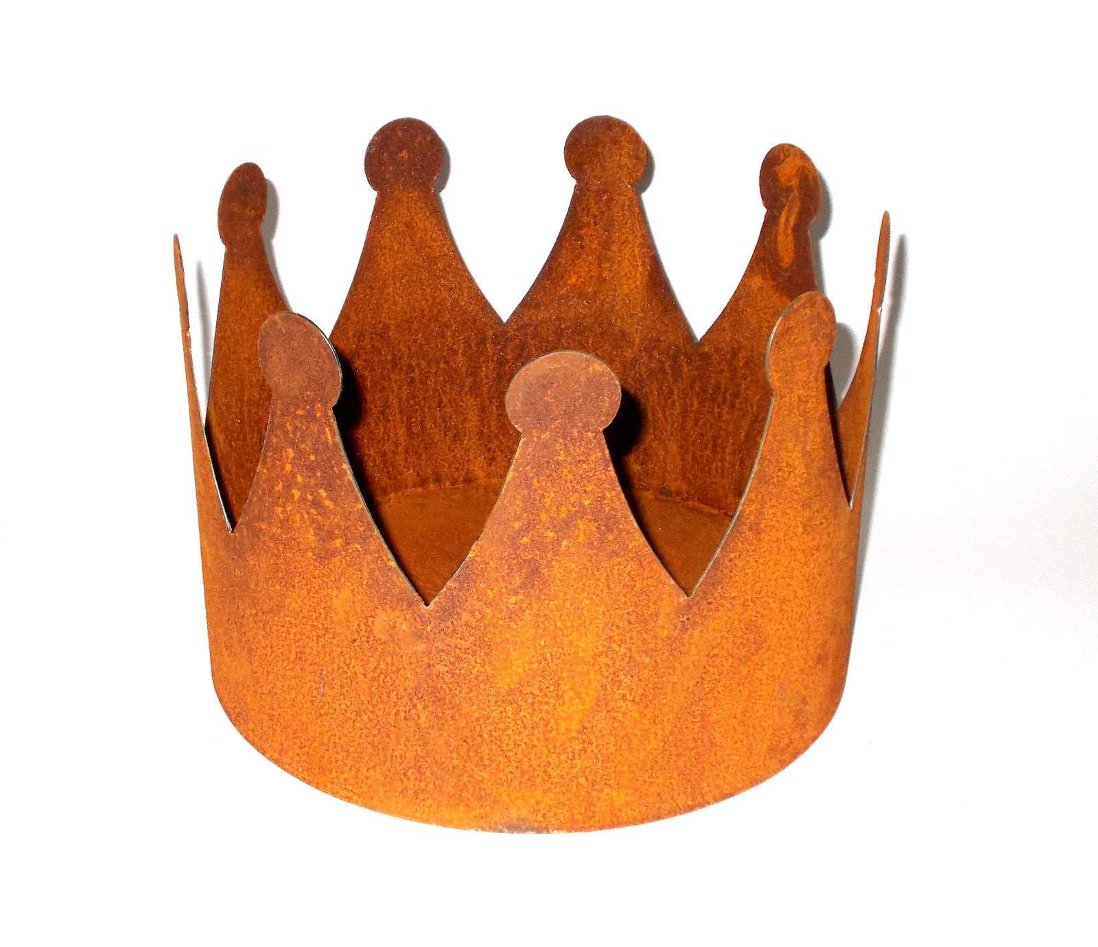 Couronne en métal fini rouille 25 cm pour embellir un mur sans charme