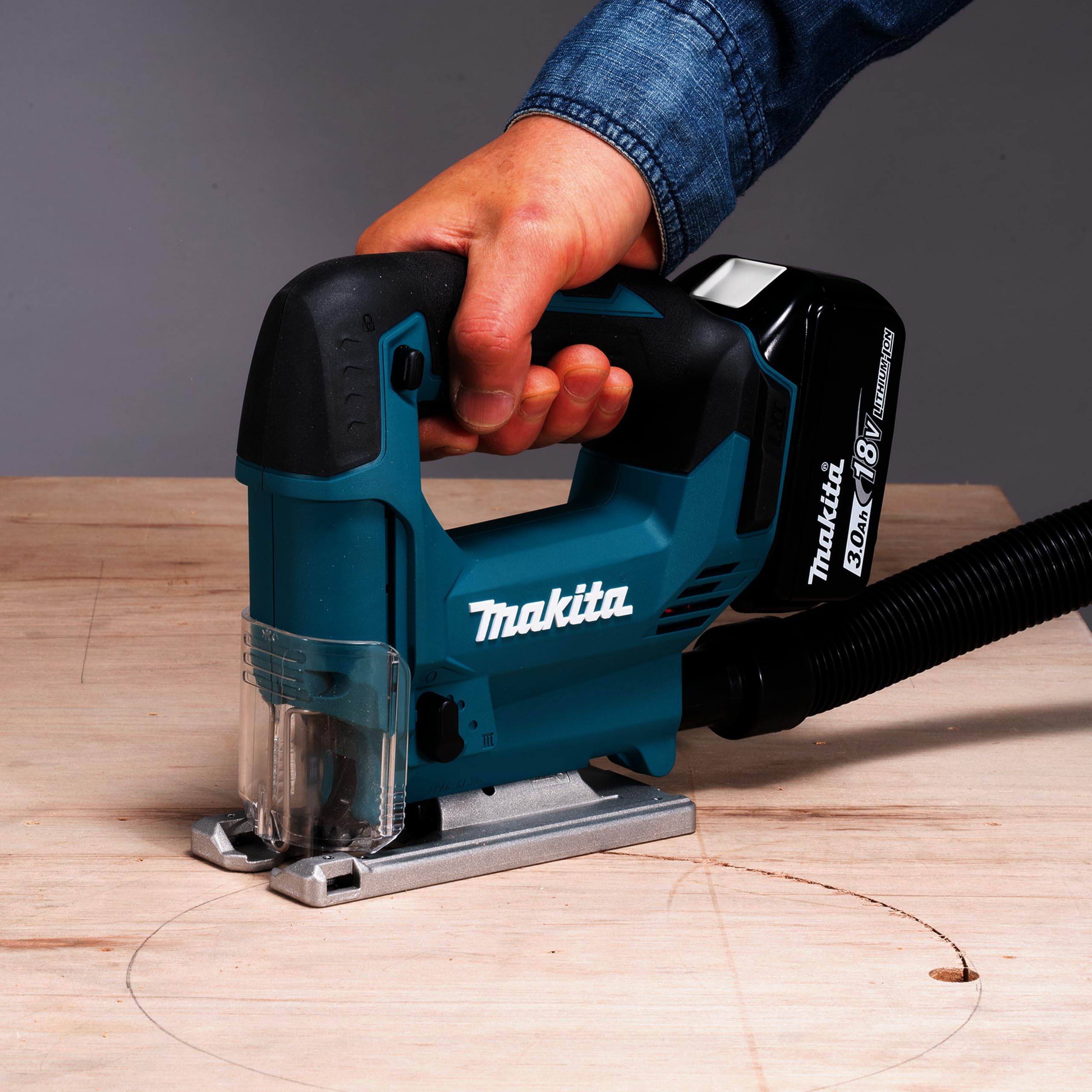 Makita DJV186Z Rompecabezas con mango en D LXT de 18 V, velocidad variable, 3 configuraciones orbitales, solo herramienta
