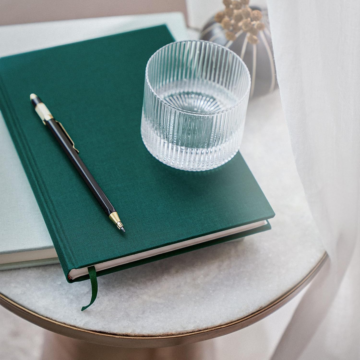 Semikolon (364078 Notebook Classic A4 Blank Forest (Green) - Book Linen Cover - 176 Pages with Cream White 100 g/m² - Paper - Bookmark - Format: 21.7 x 30.5 cm