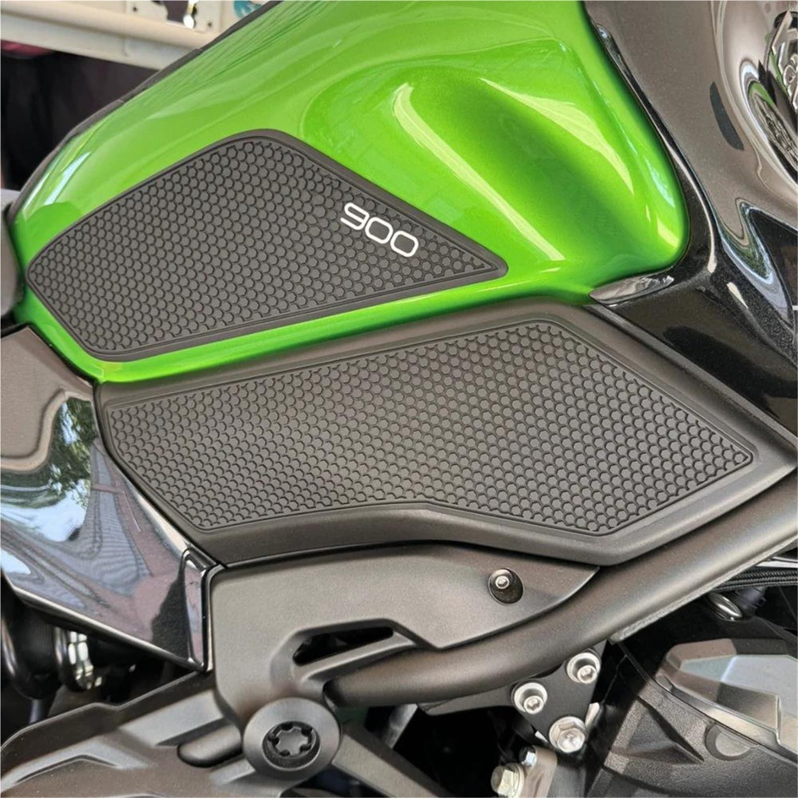 Seitenaufkleber für den Kraftstofftank Motorrad-Kraftstofftankpolster Rutschfester Dekorativer Kraftstofftankschutz Für Für Z900 SE Für Z 900 2017-2025(Style 5)