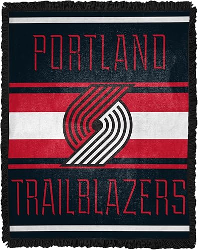Northwest NBA Portland Trail Blazers Nariz Tackle - Manta de jacquard tejida de 46 pulgadas de ancho x 60 pulgadas de largo