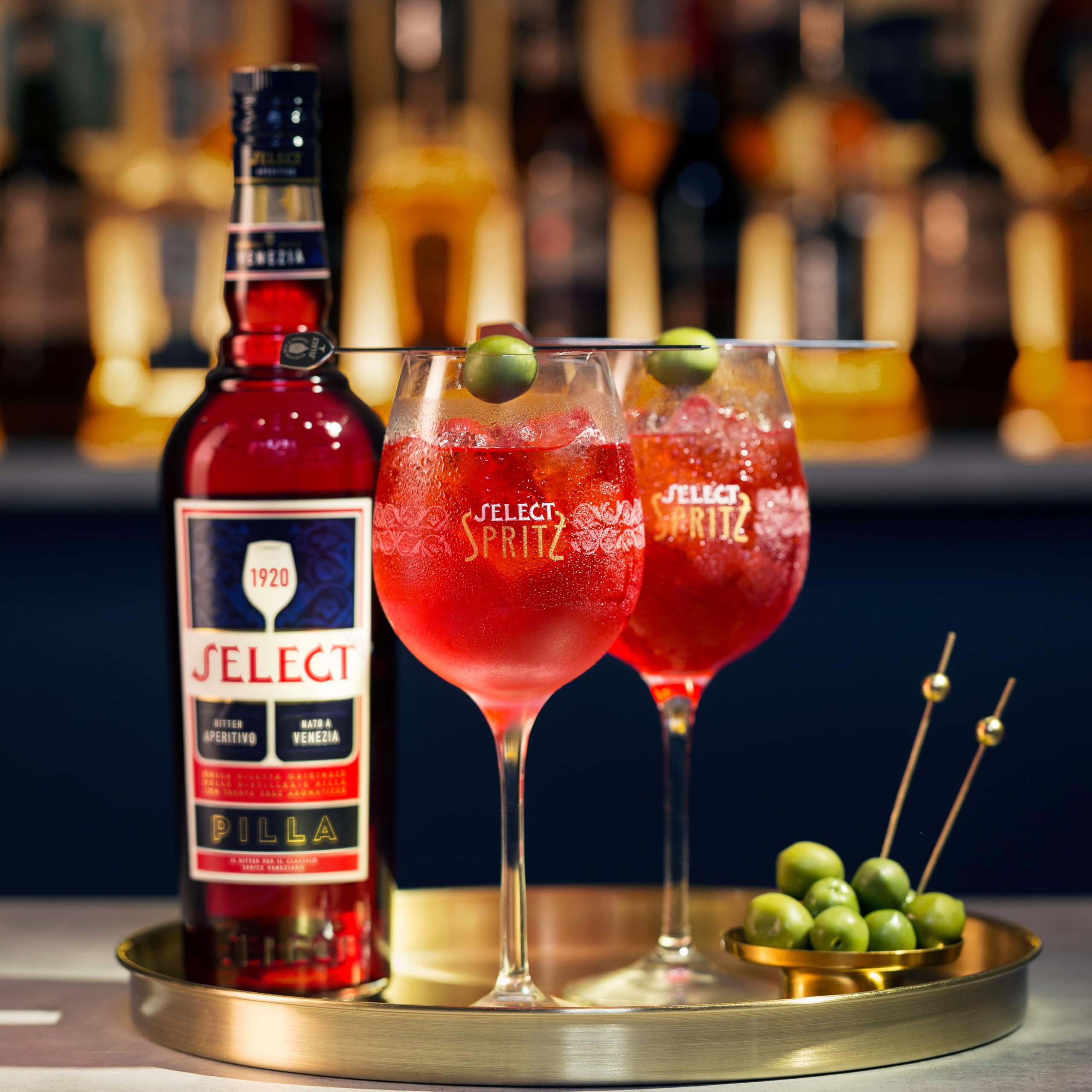 SELECT Aperitivo - Apéritif Amer - Idéal pour les cocktails Spritz - Notes Herbacées & Douces - Origine : Italie - 17,5% Alcool - 1 Litre | Idéal pour les Cocktails Spritz - Notes Herbacées & Douces